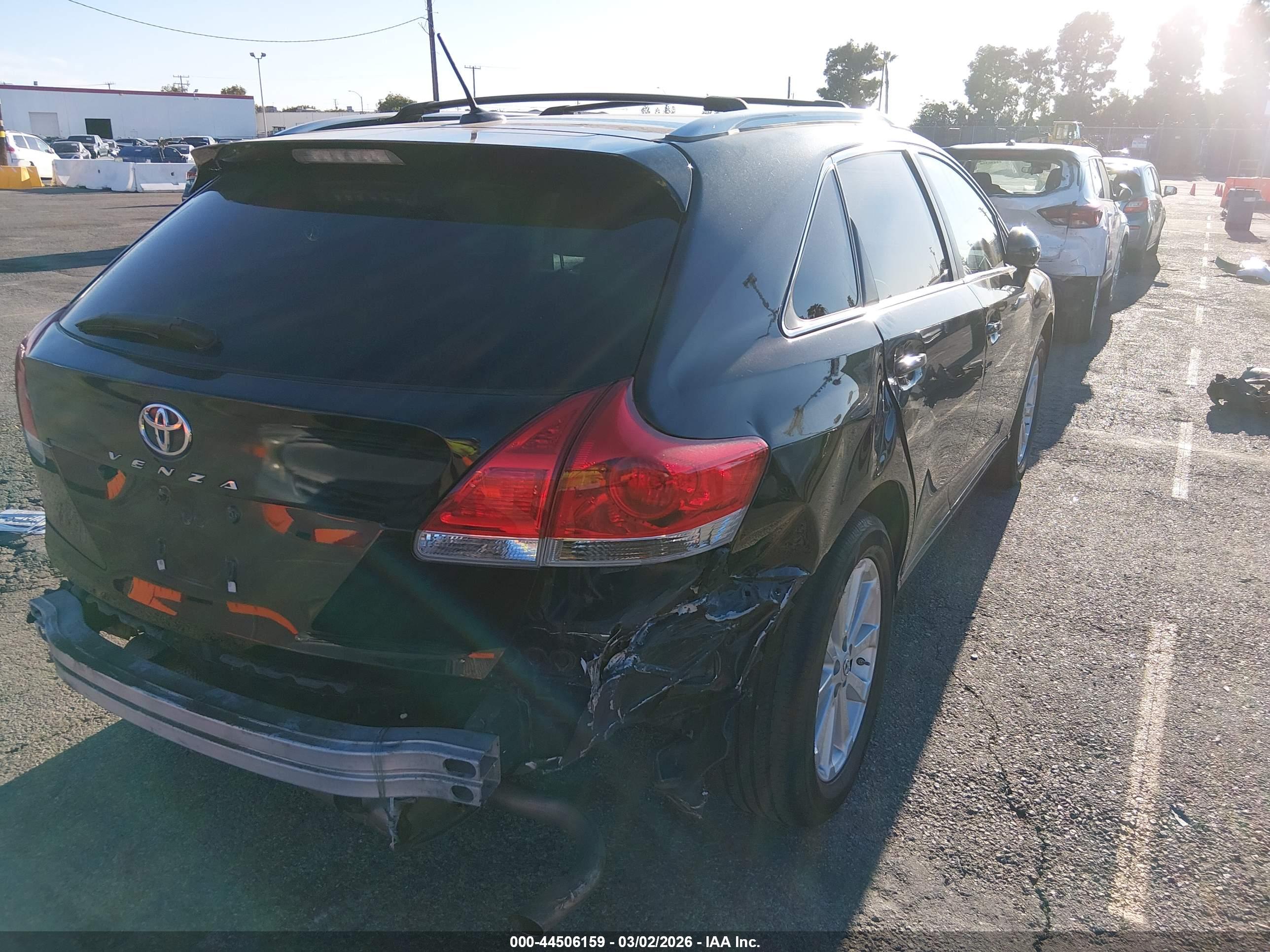 TOYOTA VENZA image 4