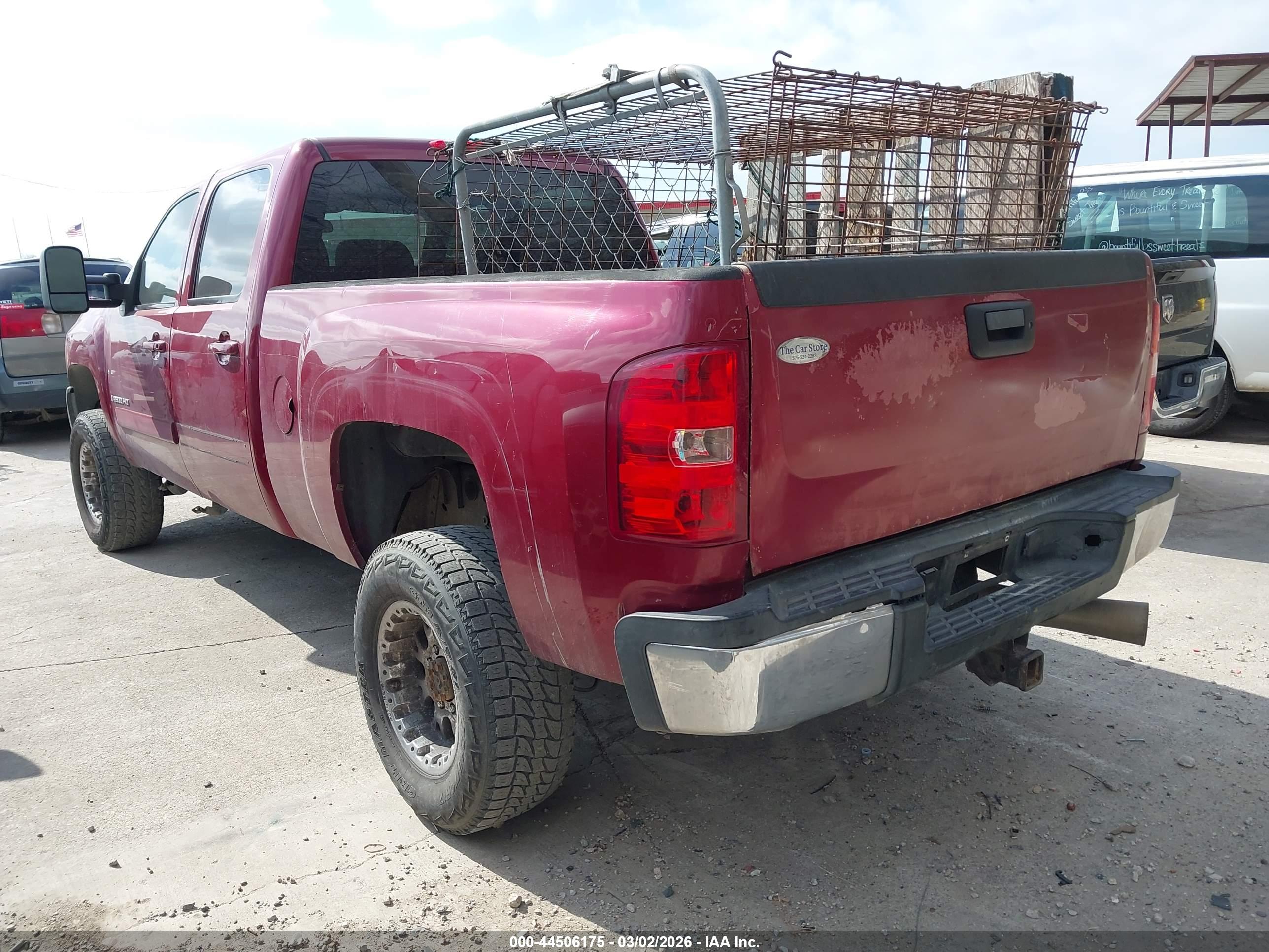 CHEVROLET SILVERADO image 3