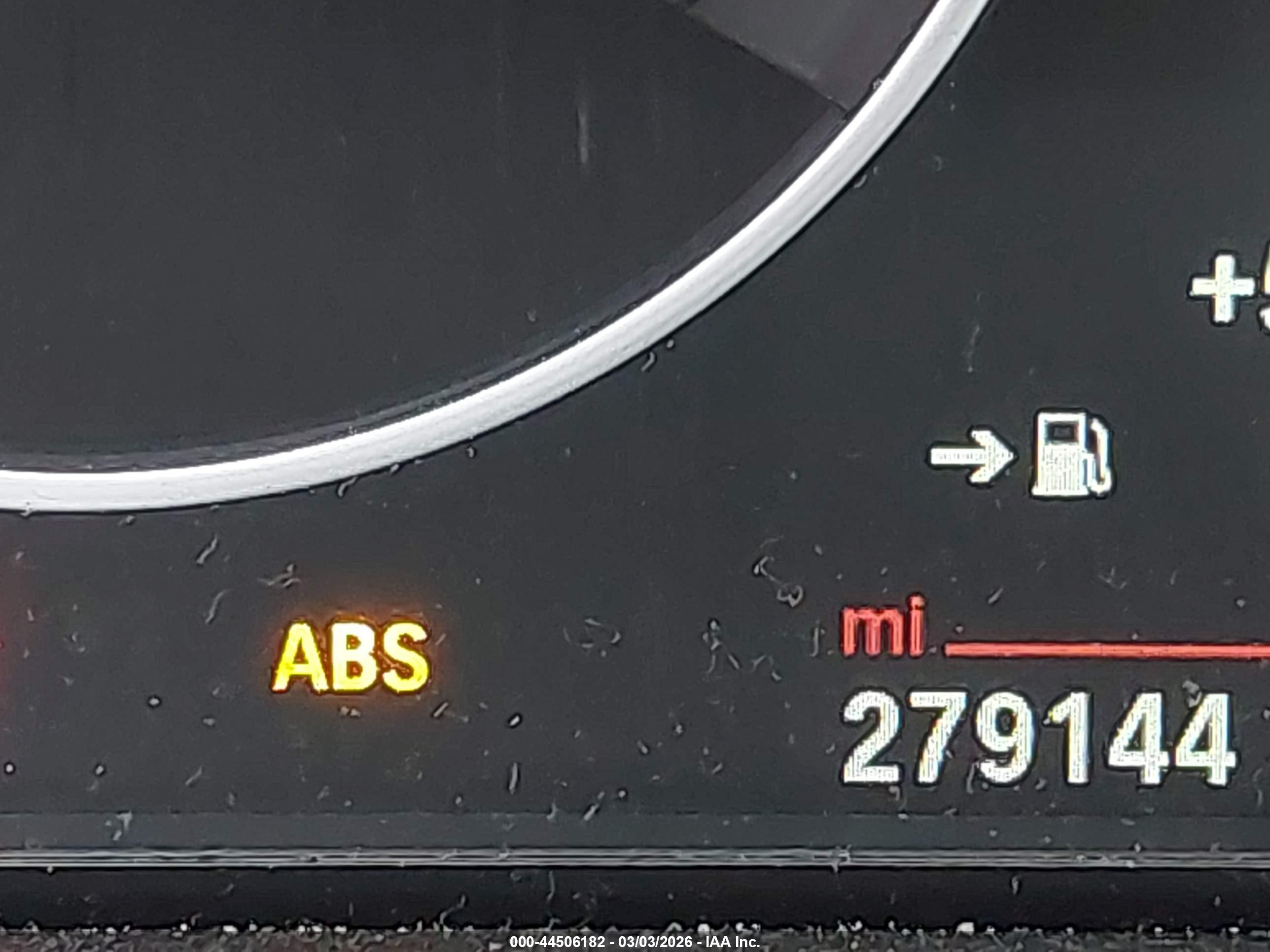 BMW 328I image 7