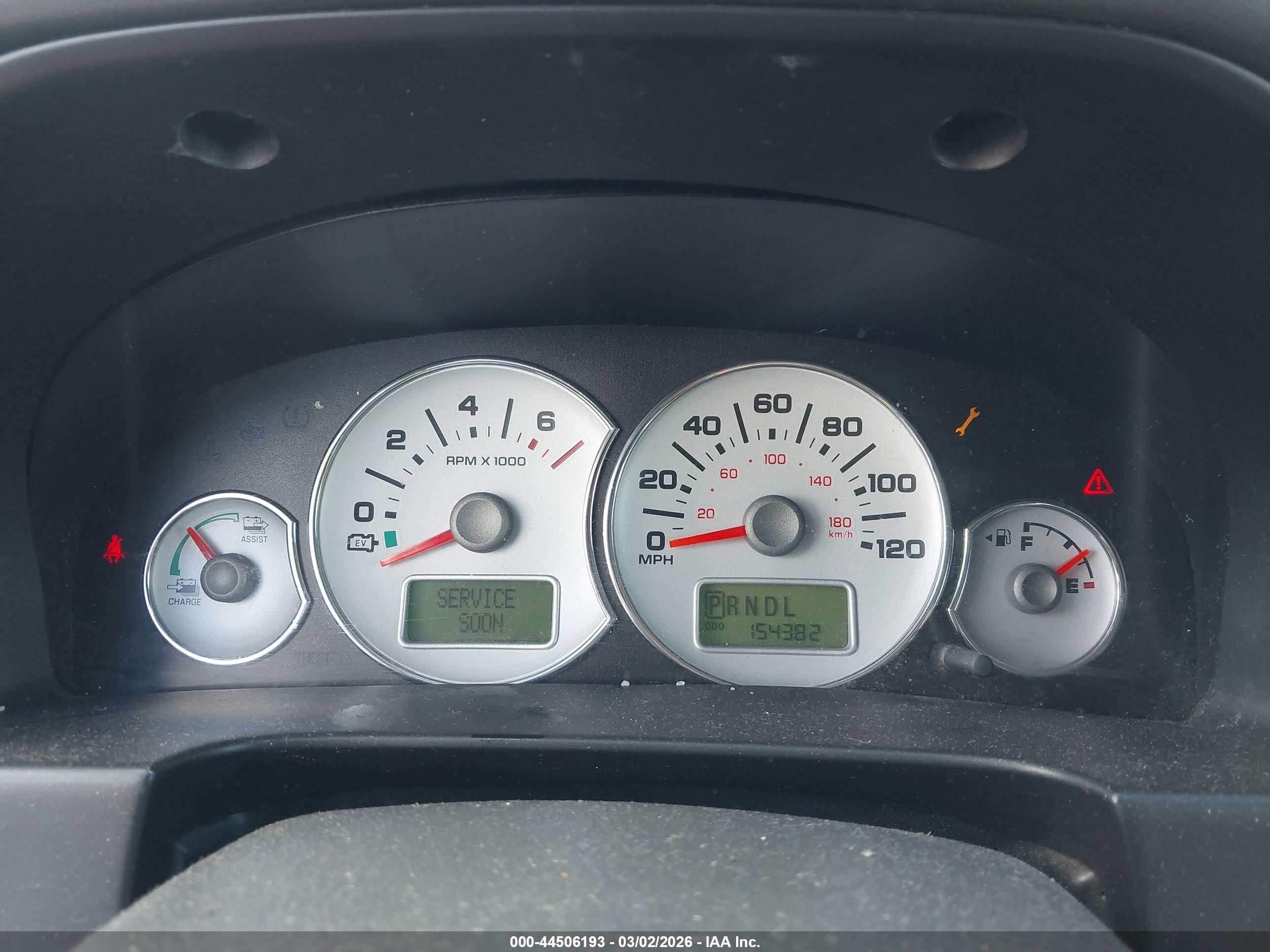 FORD ESCAPE image 7
