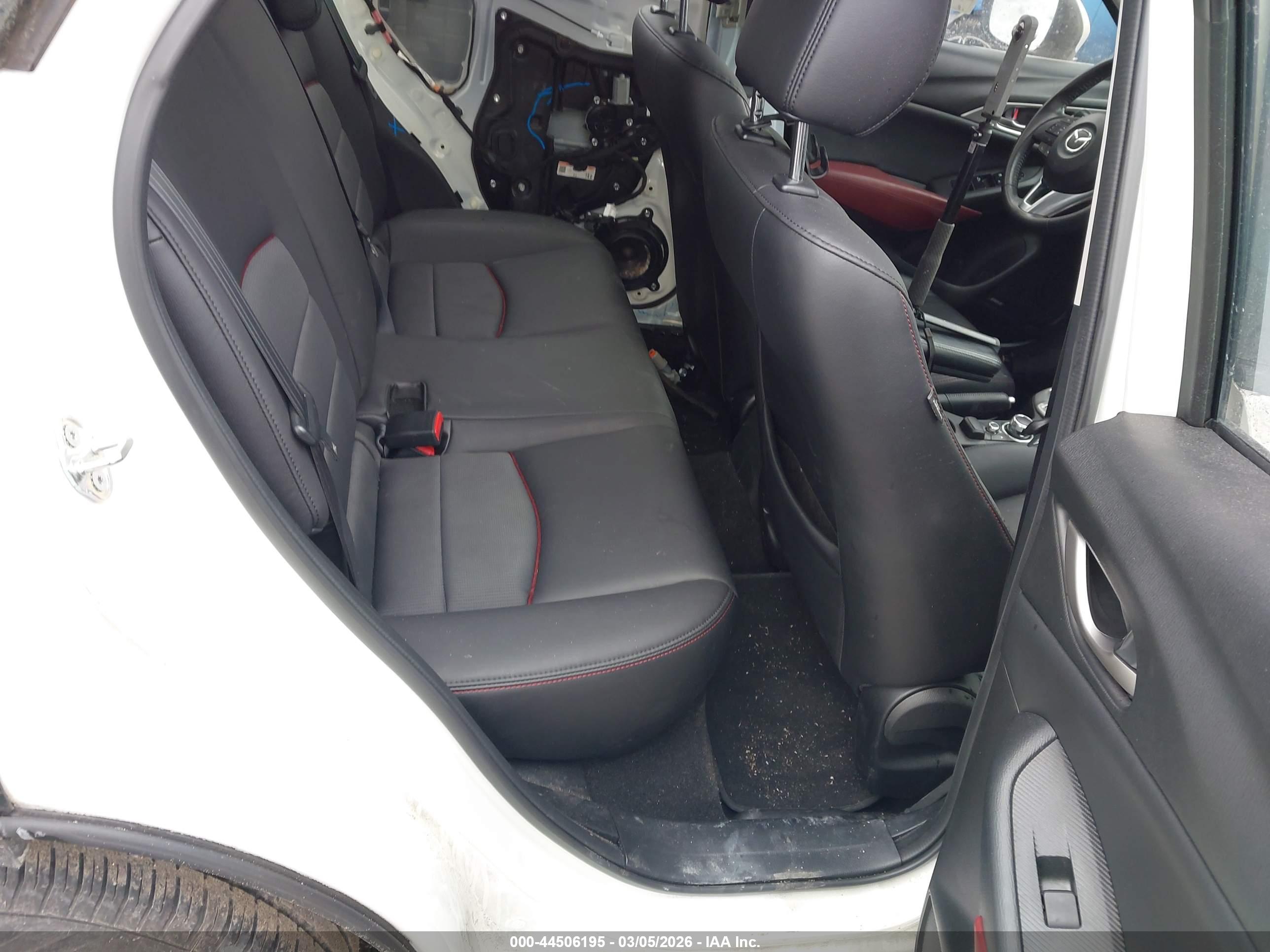 MAZDA CX-3 image 8