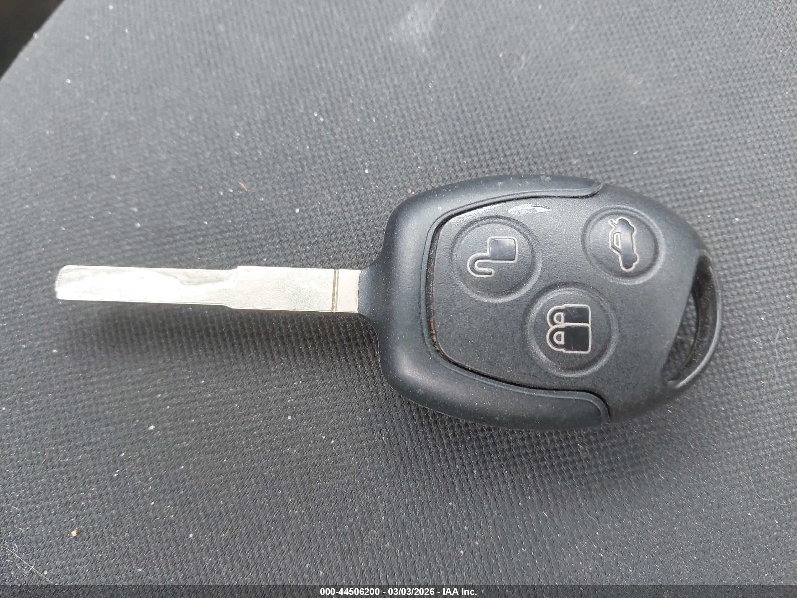 FORD FIESTA image 11