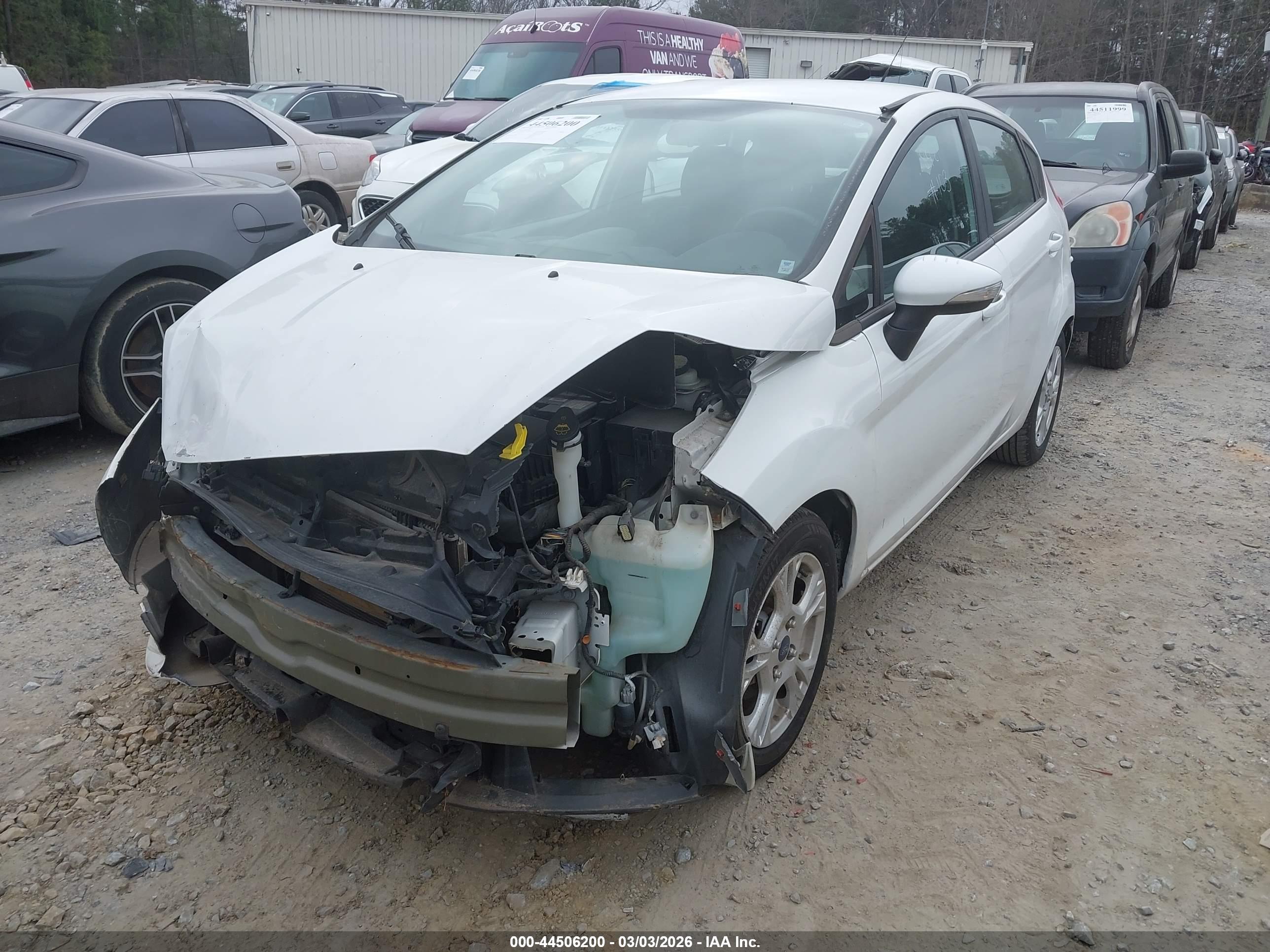FORD FIESTA image 2