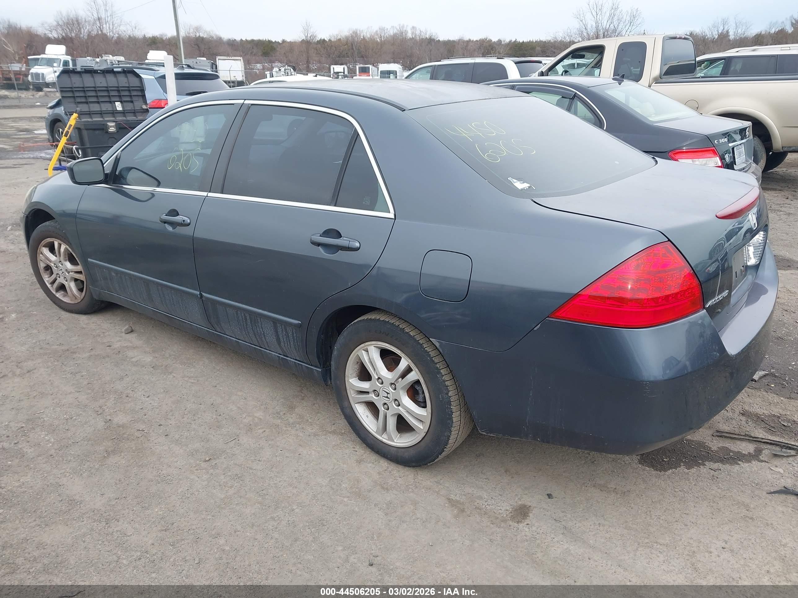 HONDA ACCORD image 3