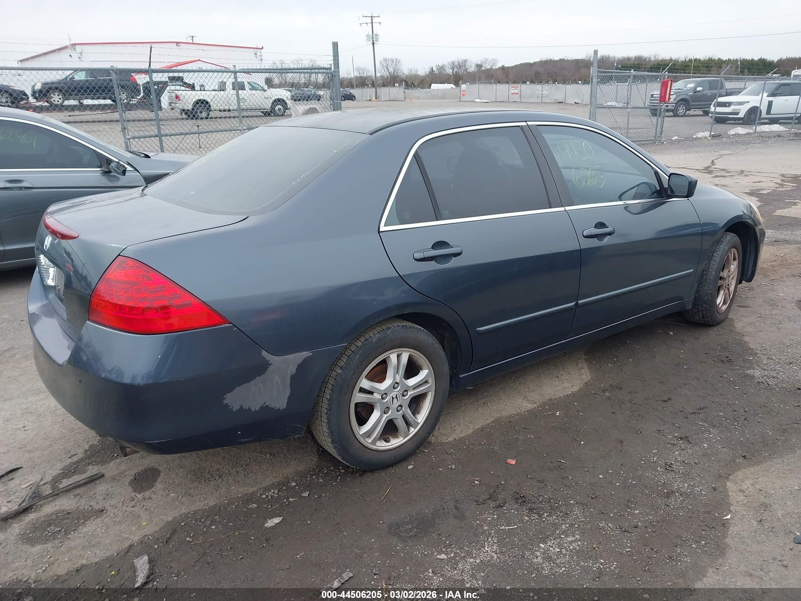 HONDA ACCORD image 4