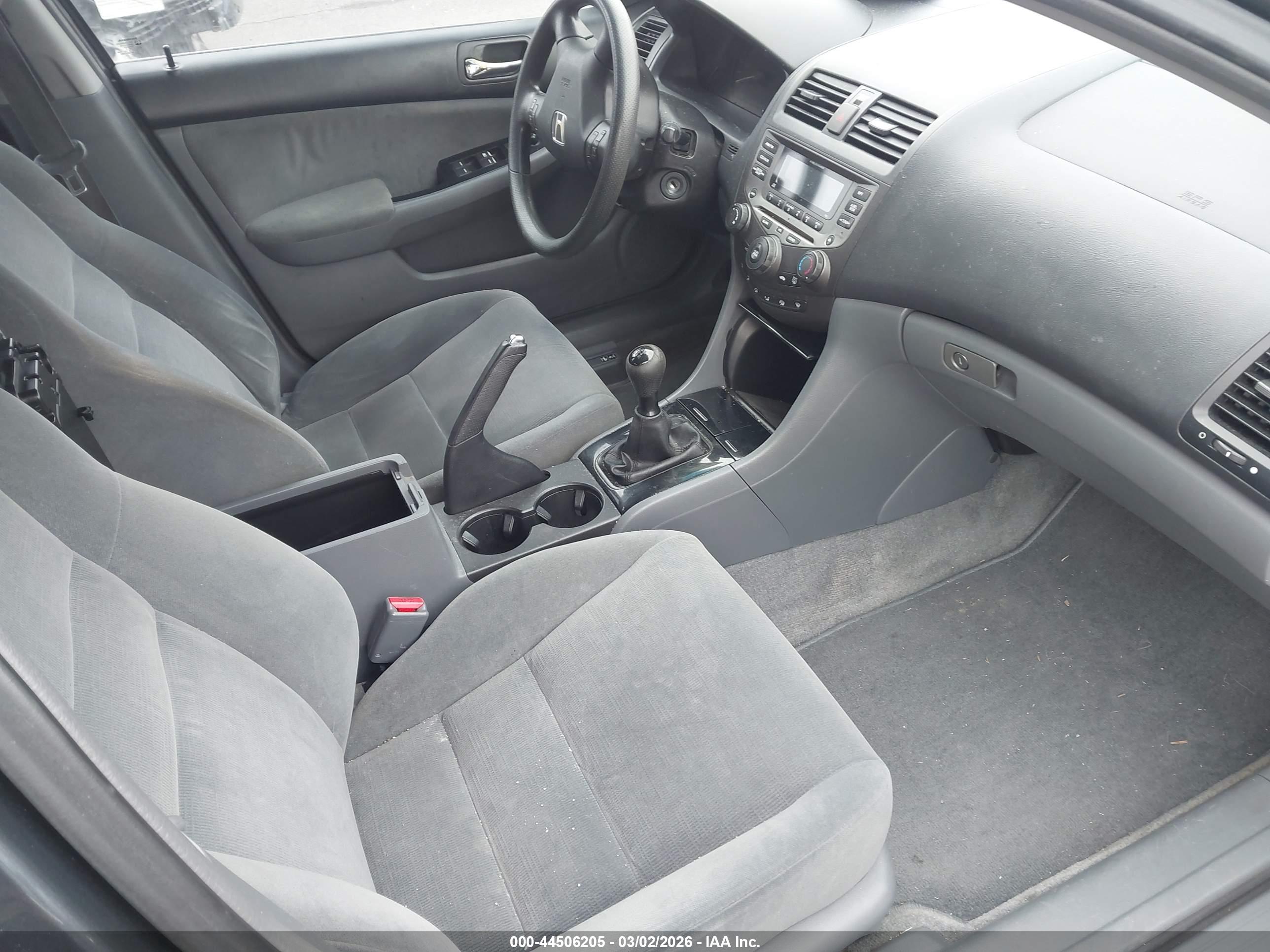 HONDA ACCORD image 5