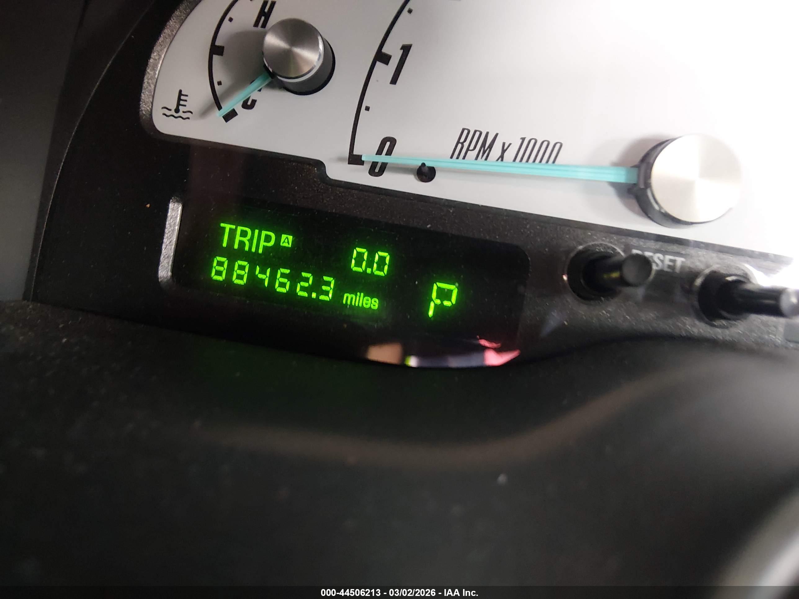 FORD THUNDERBIRD image 7