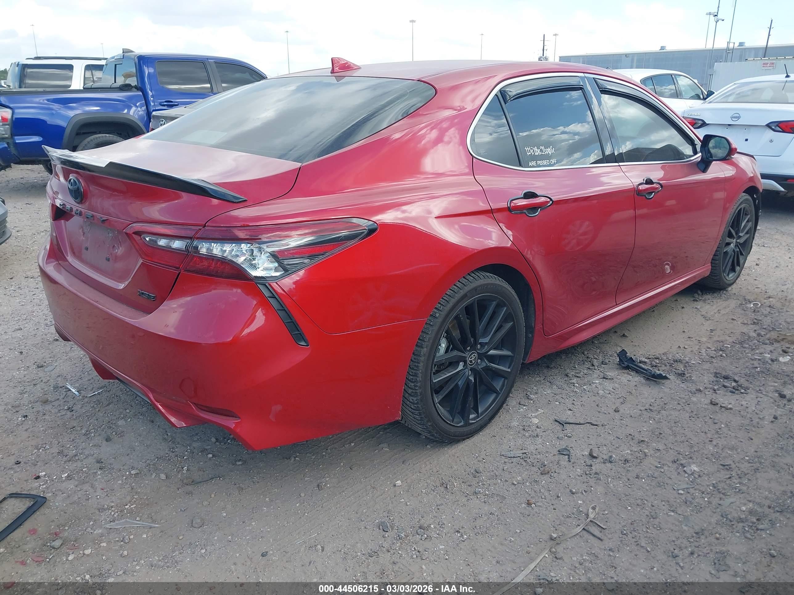 TOYOTA CAMRY image 4