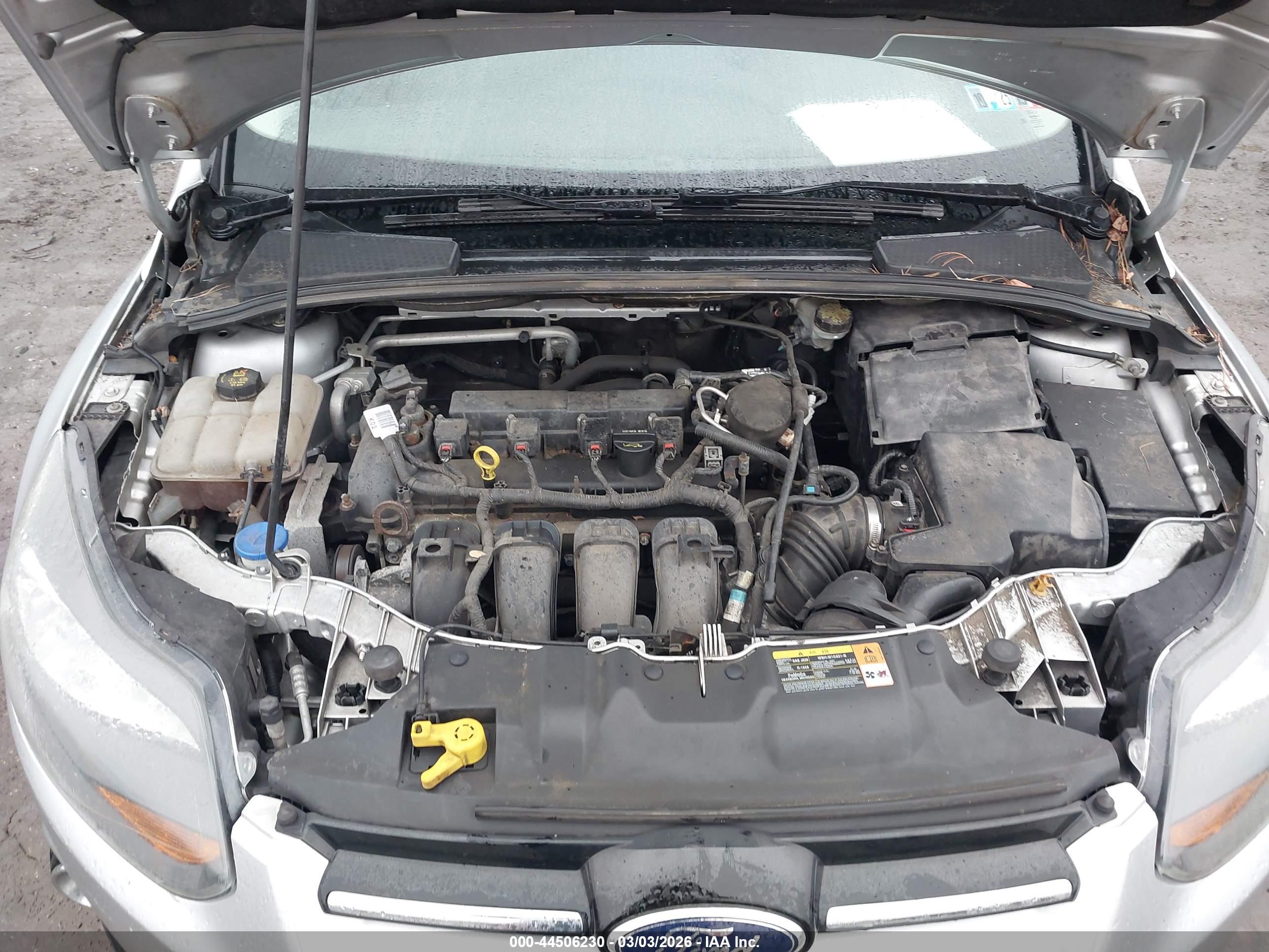 FORD FOCUS image 10