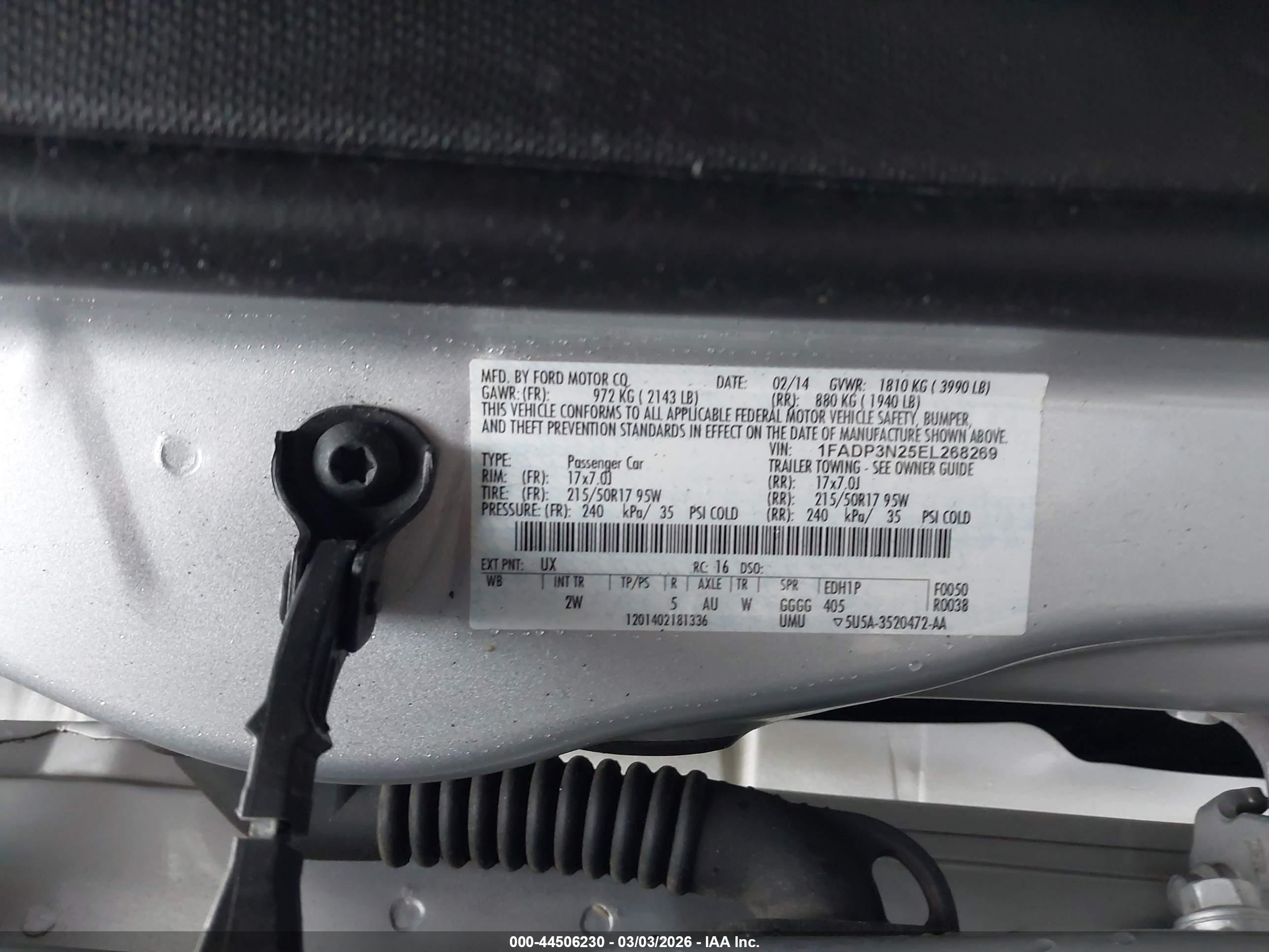 FORD FOCUS image 9