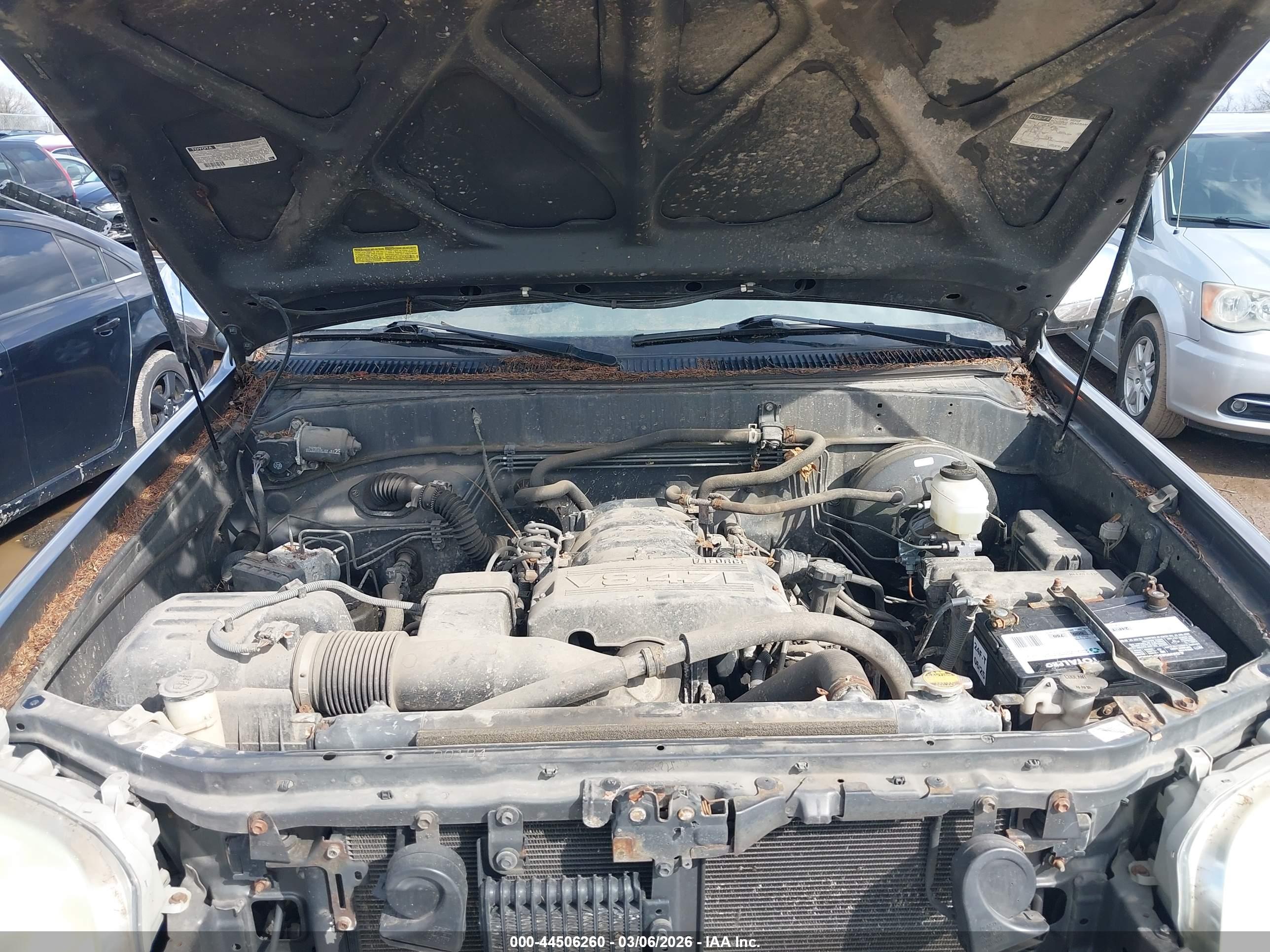 TOYOTA TUNDRA image 10
