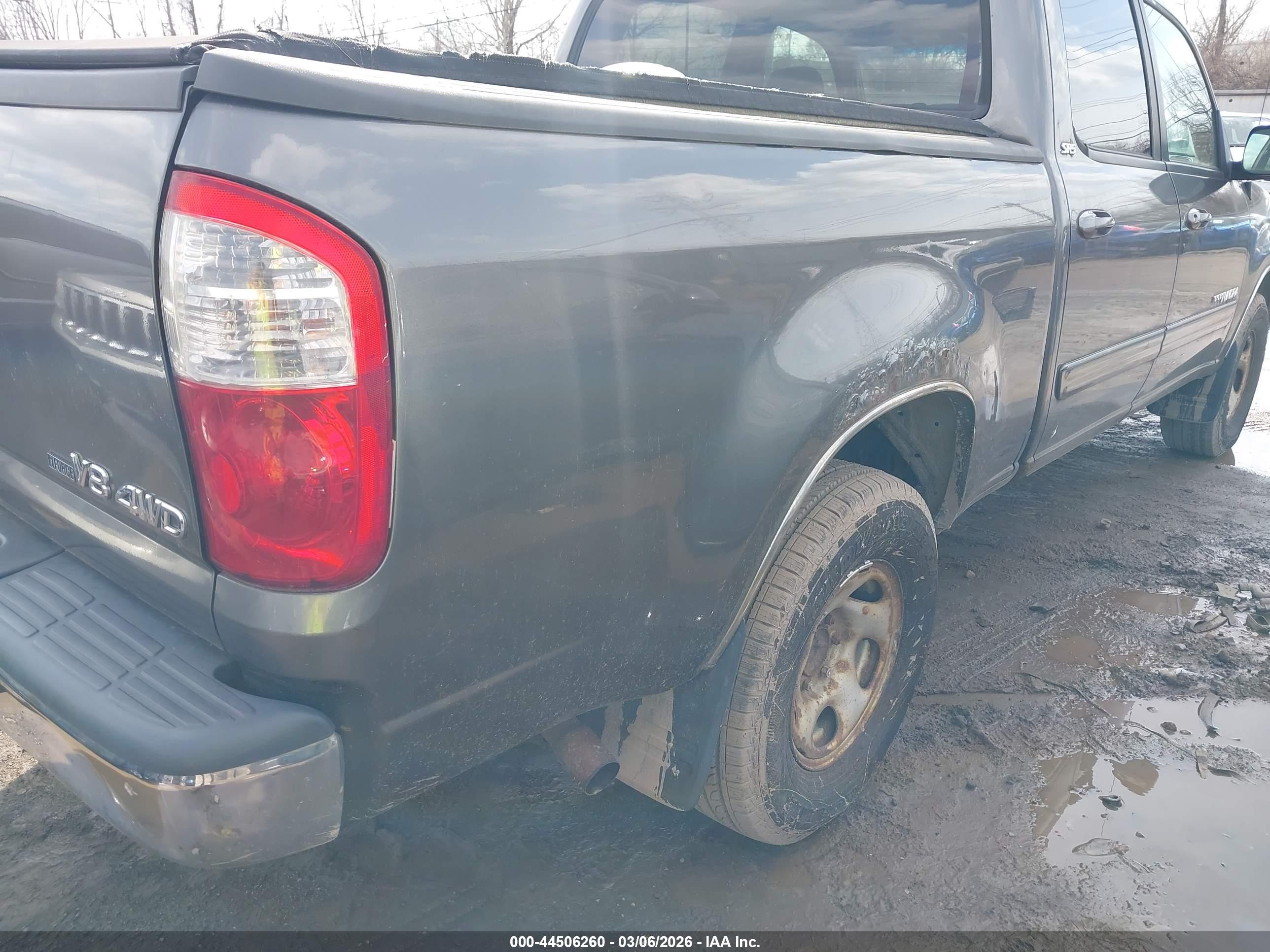 TOYOTA TUNDRA image 6