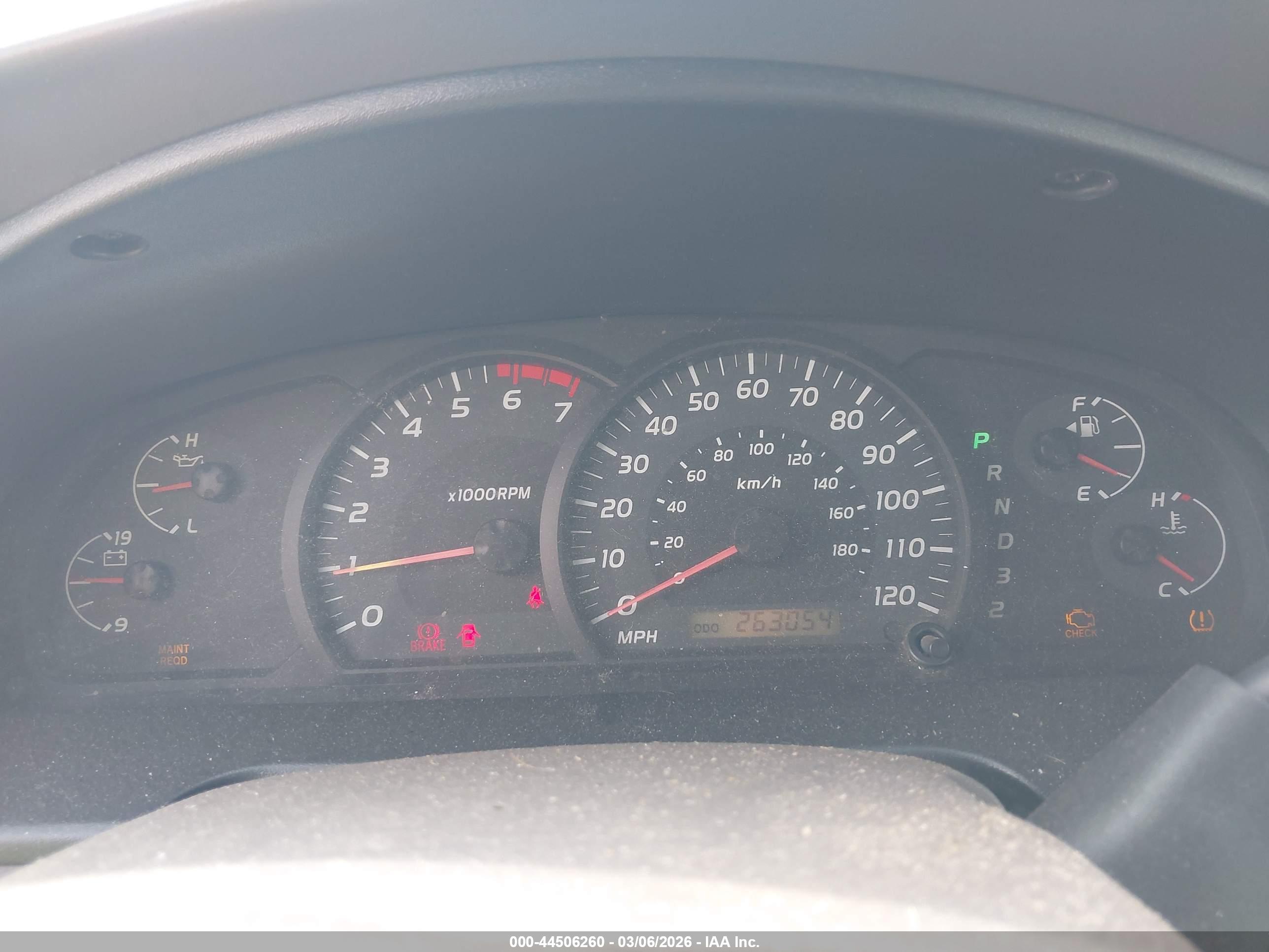TOYOTA TUNDRA image 7
