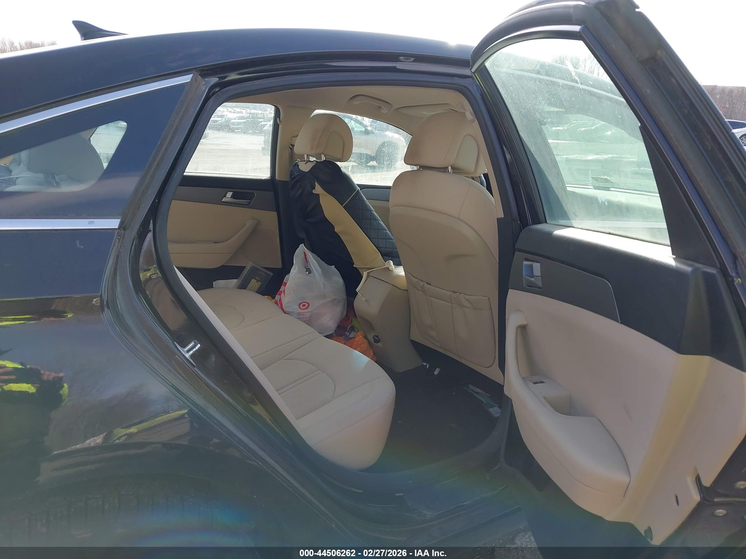 HYUNDAI SONATA image 8