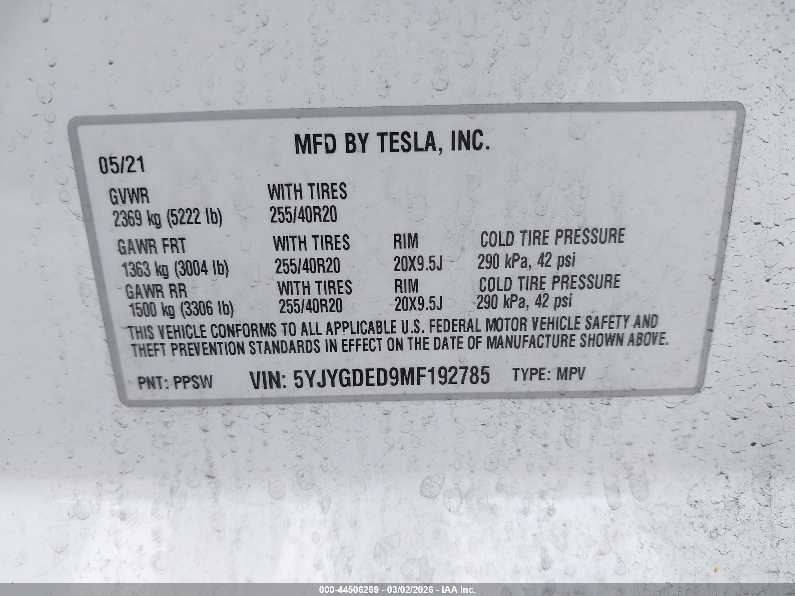 TESLA MODEL image 9