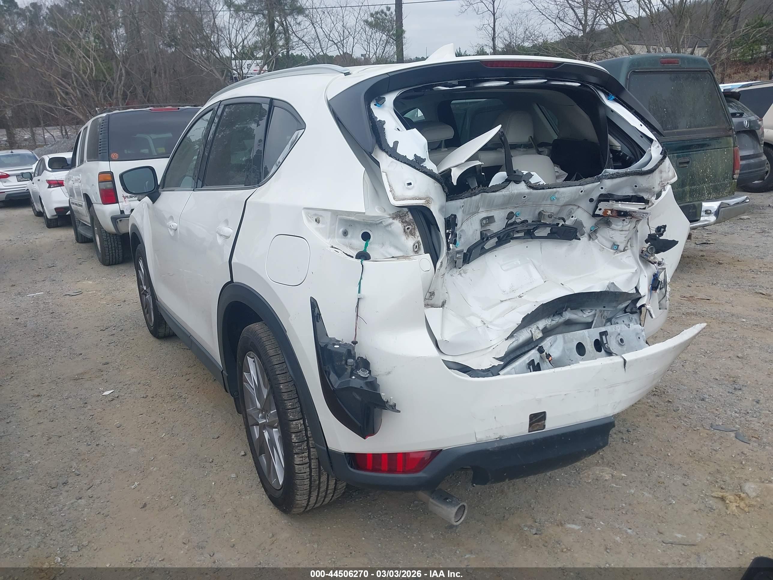 MAZDA CX-5 image 3