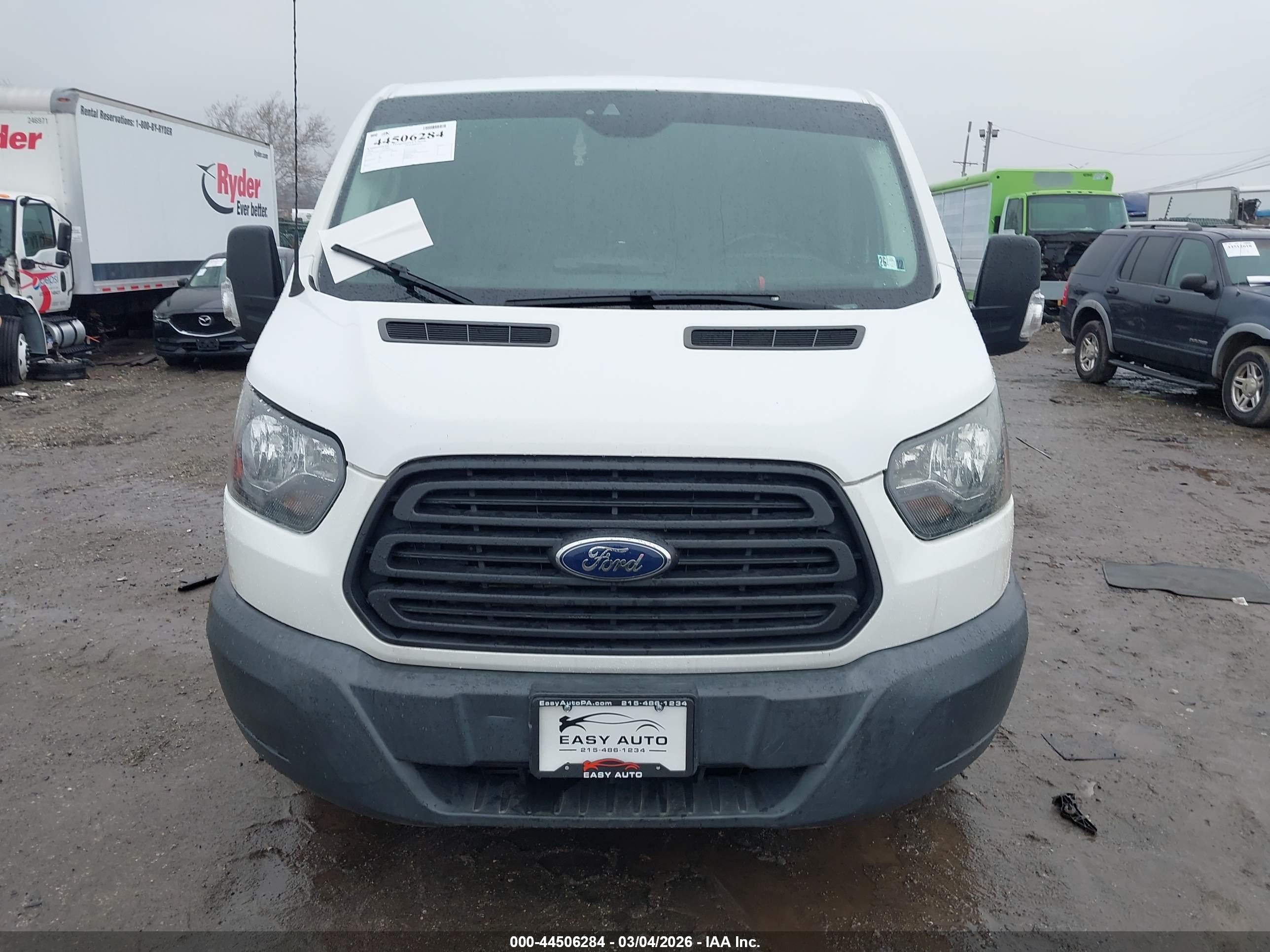 FORD TRANSIT-250 image 6
