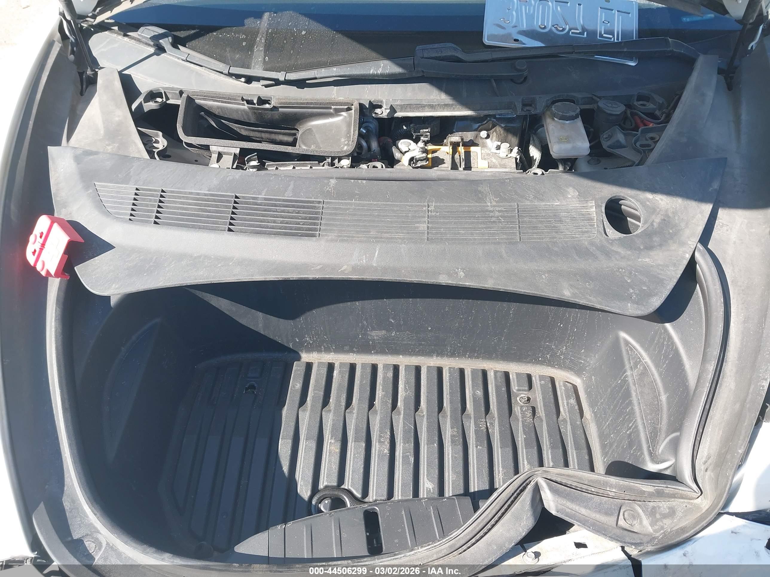 TESLA MODEL image 10