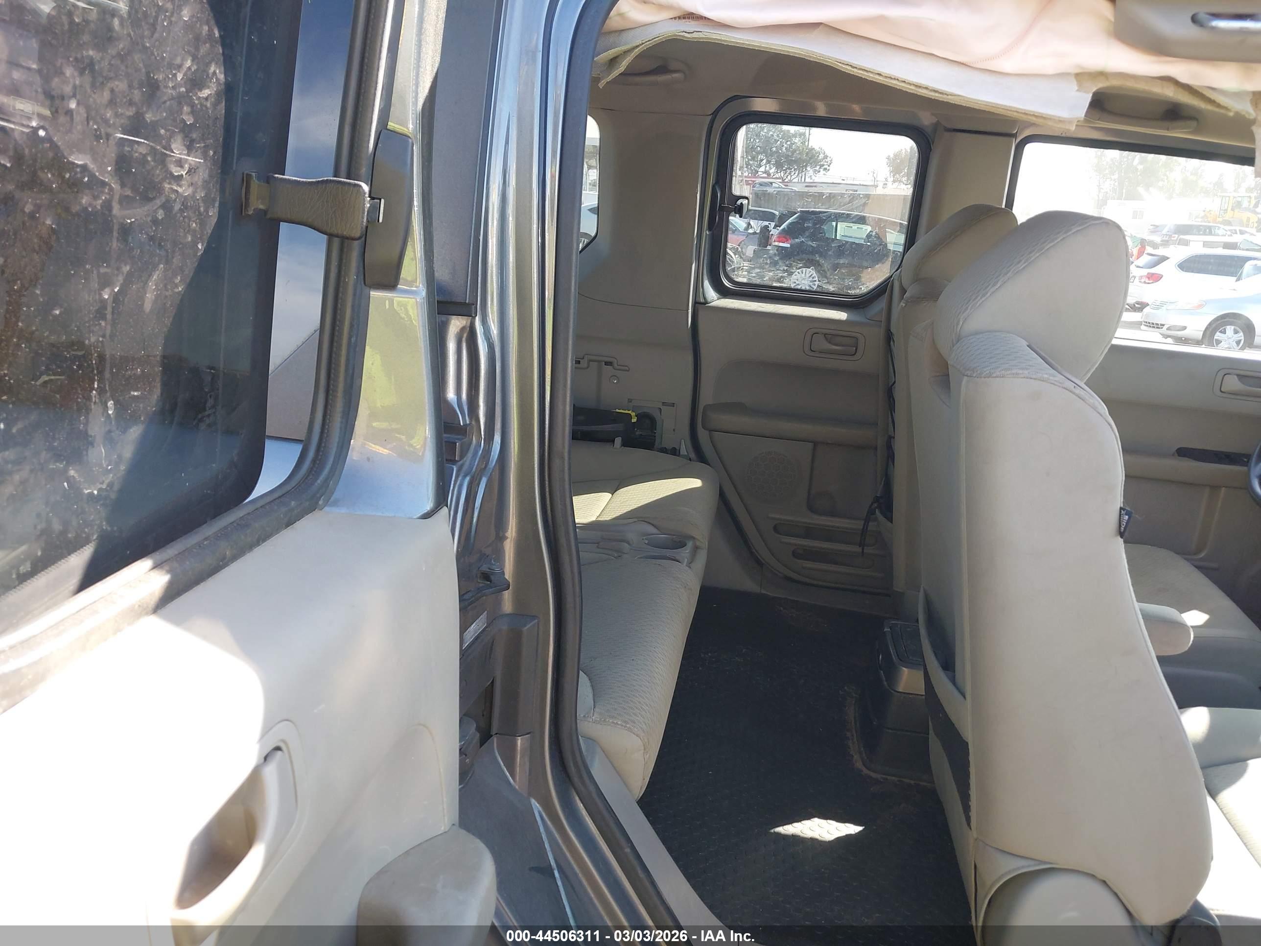 HONDA ELEMENT image 8