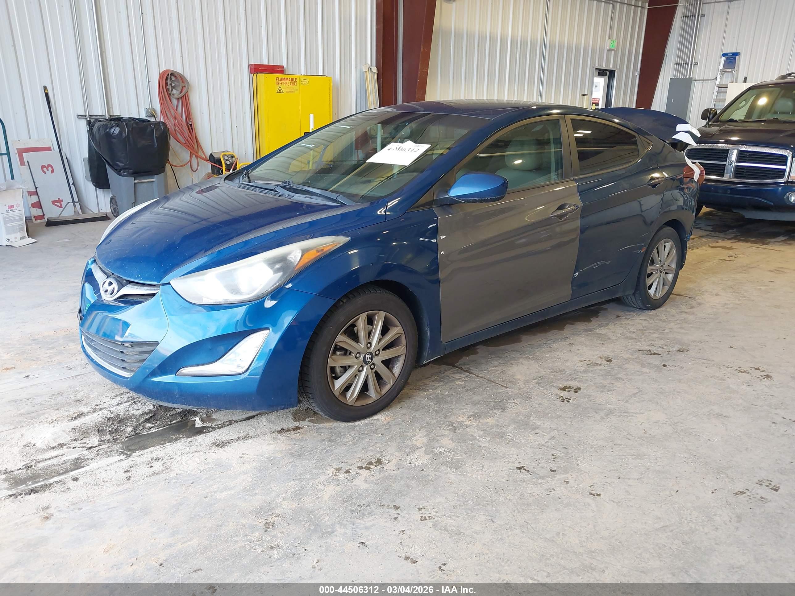 HYUNDAI ELANTRA image 2