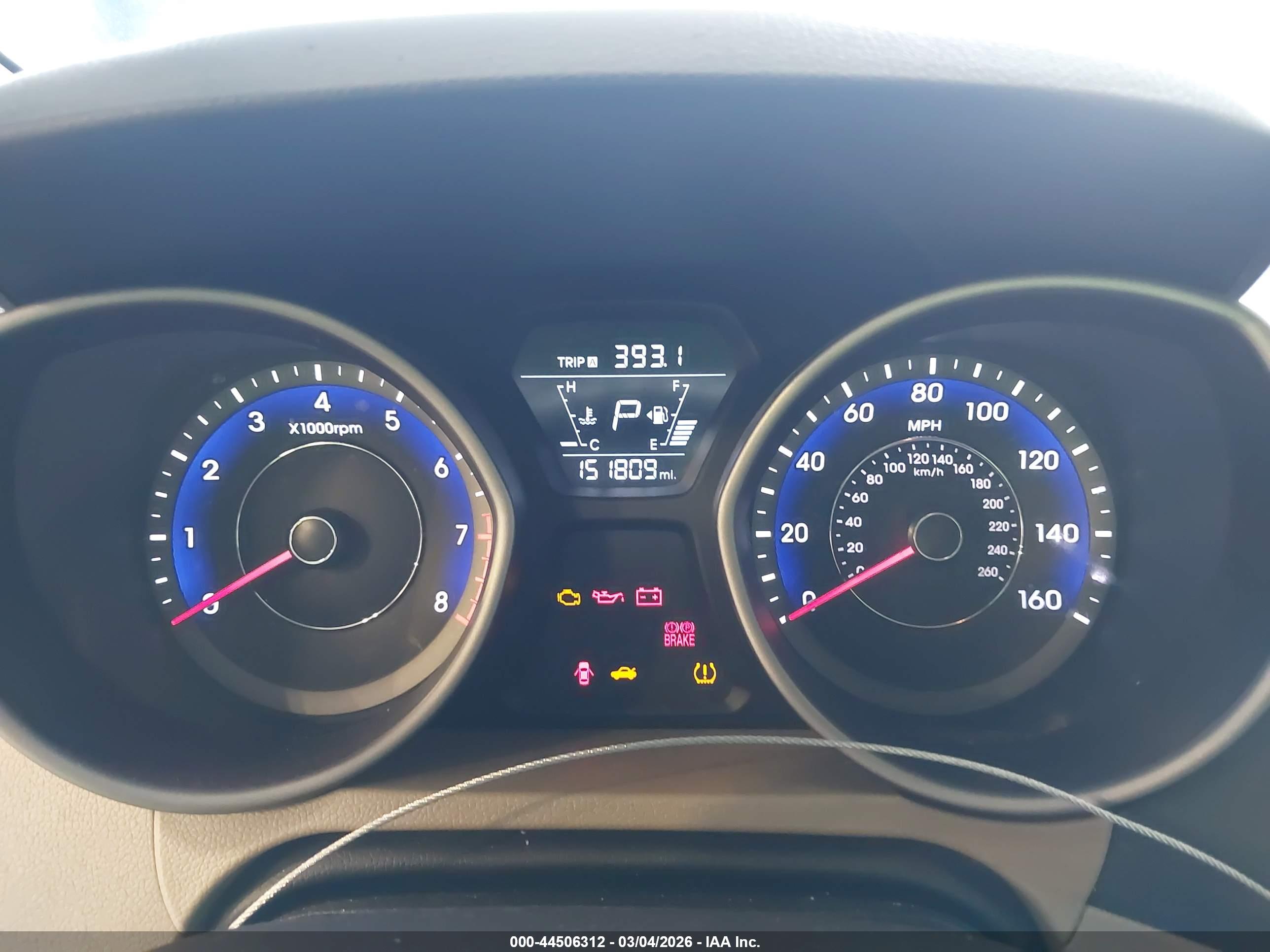 HYUNDAI ELANTRA image 7