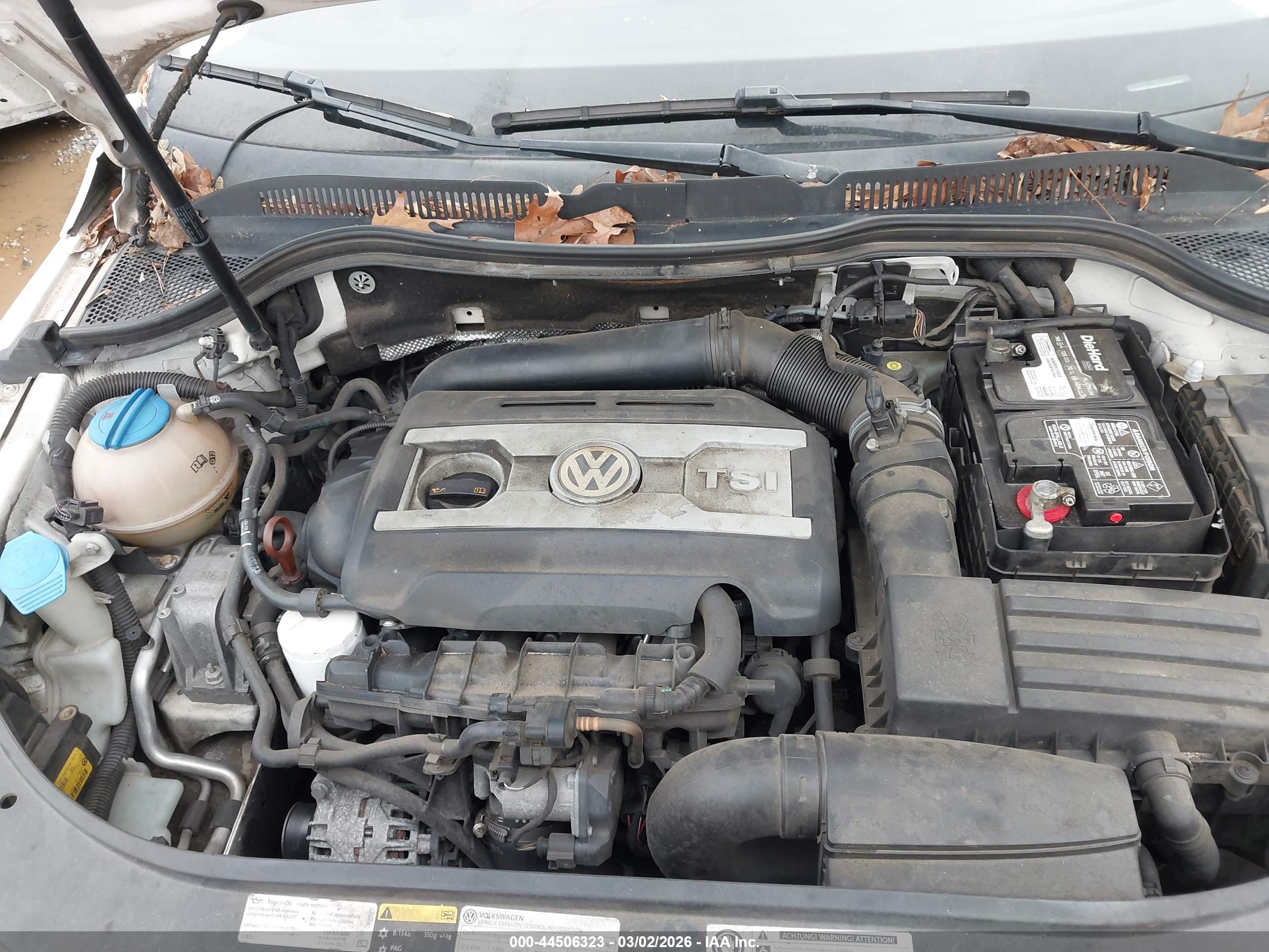 VOLKSWAGEN CC image 10