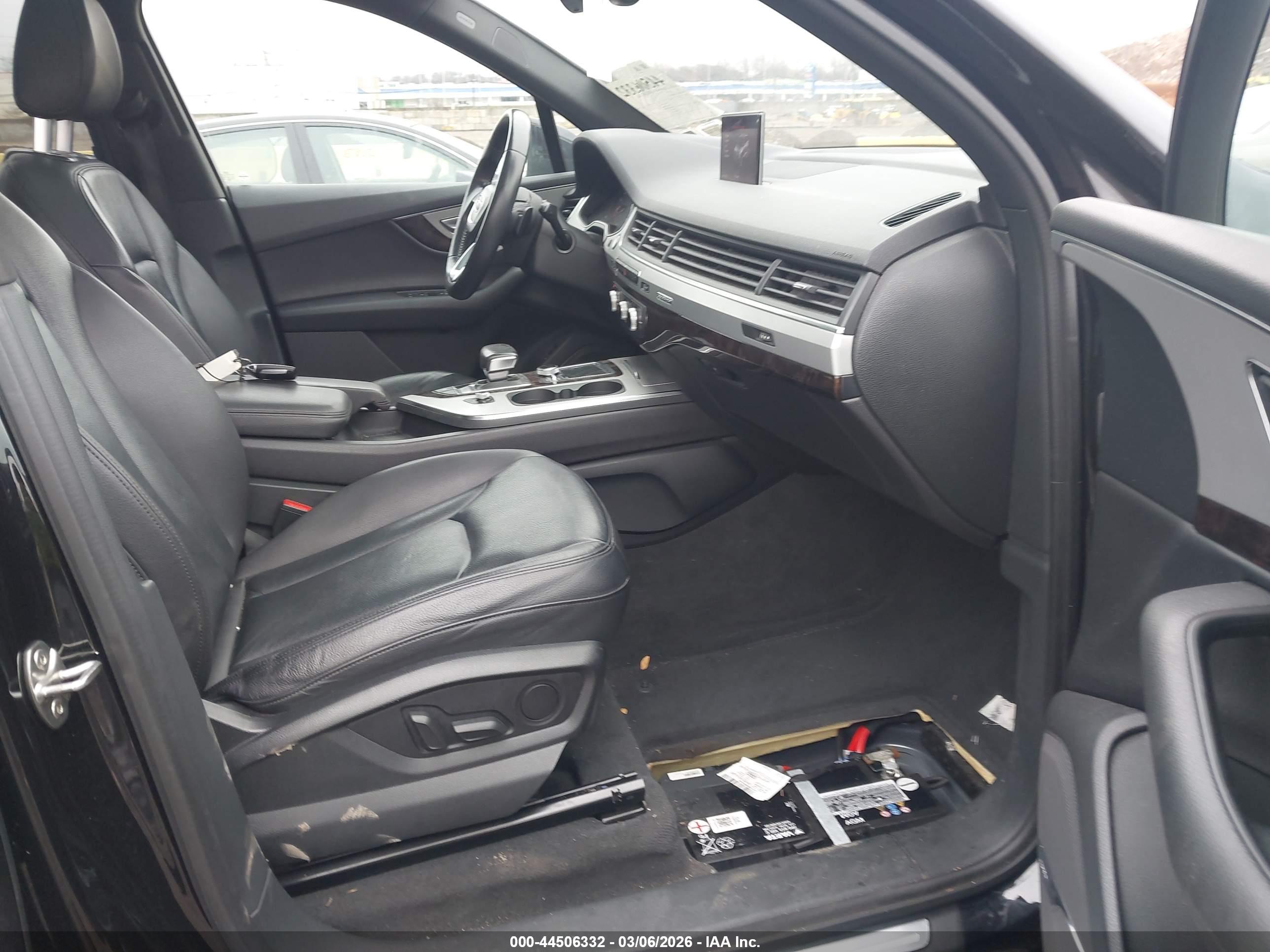 AUDI Q7 image 5