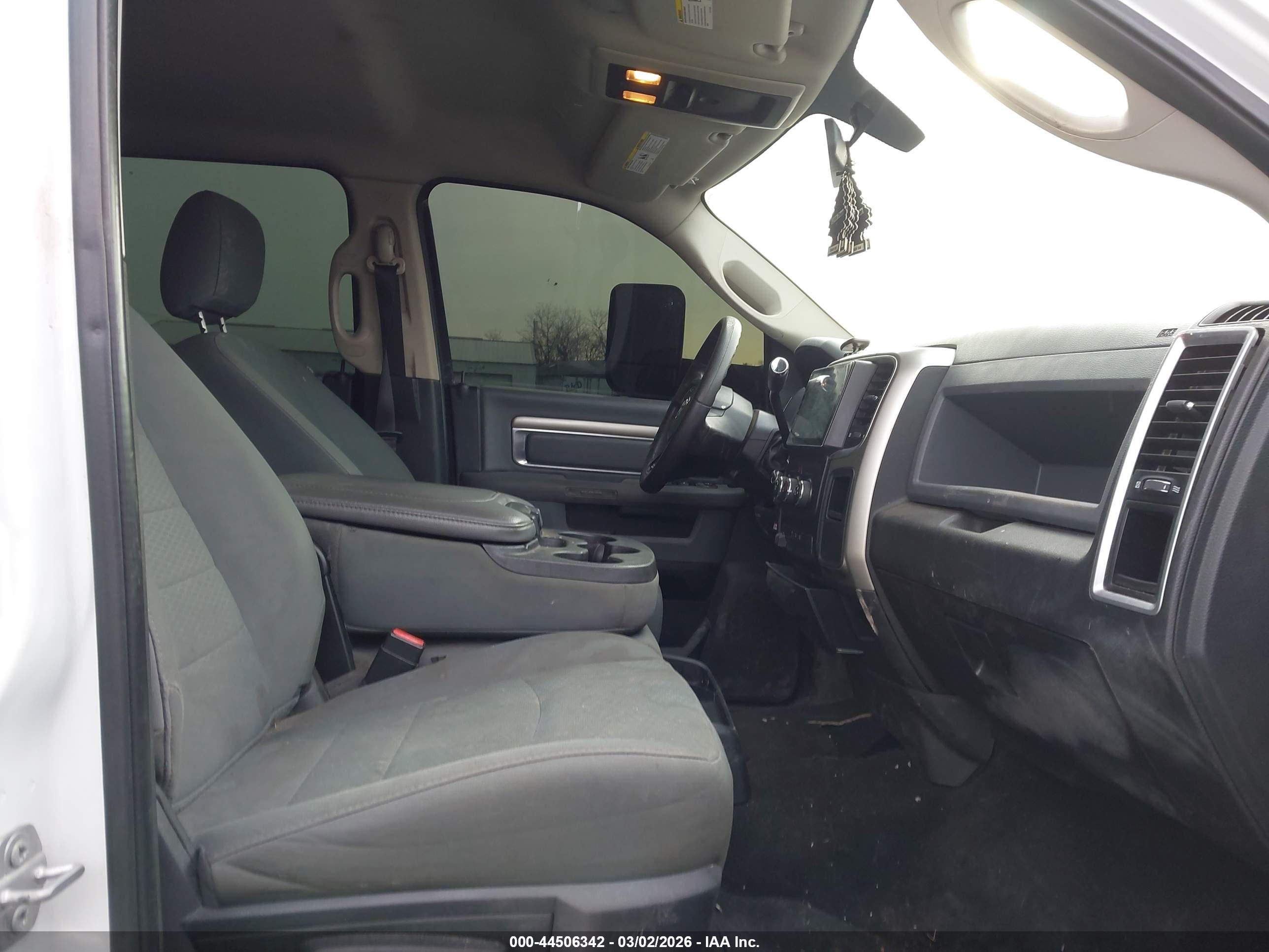 RAM 2500 image 5
