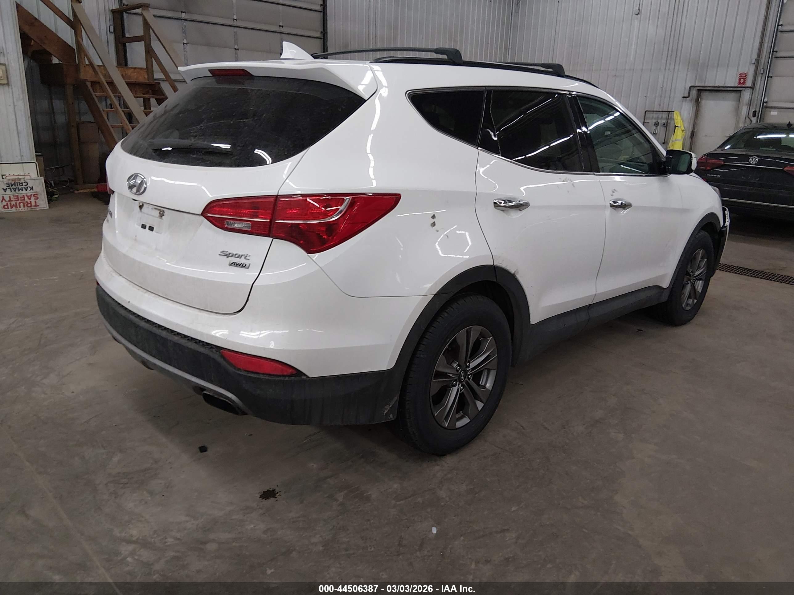 HYUNDAI SANTA image 4