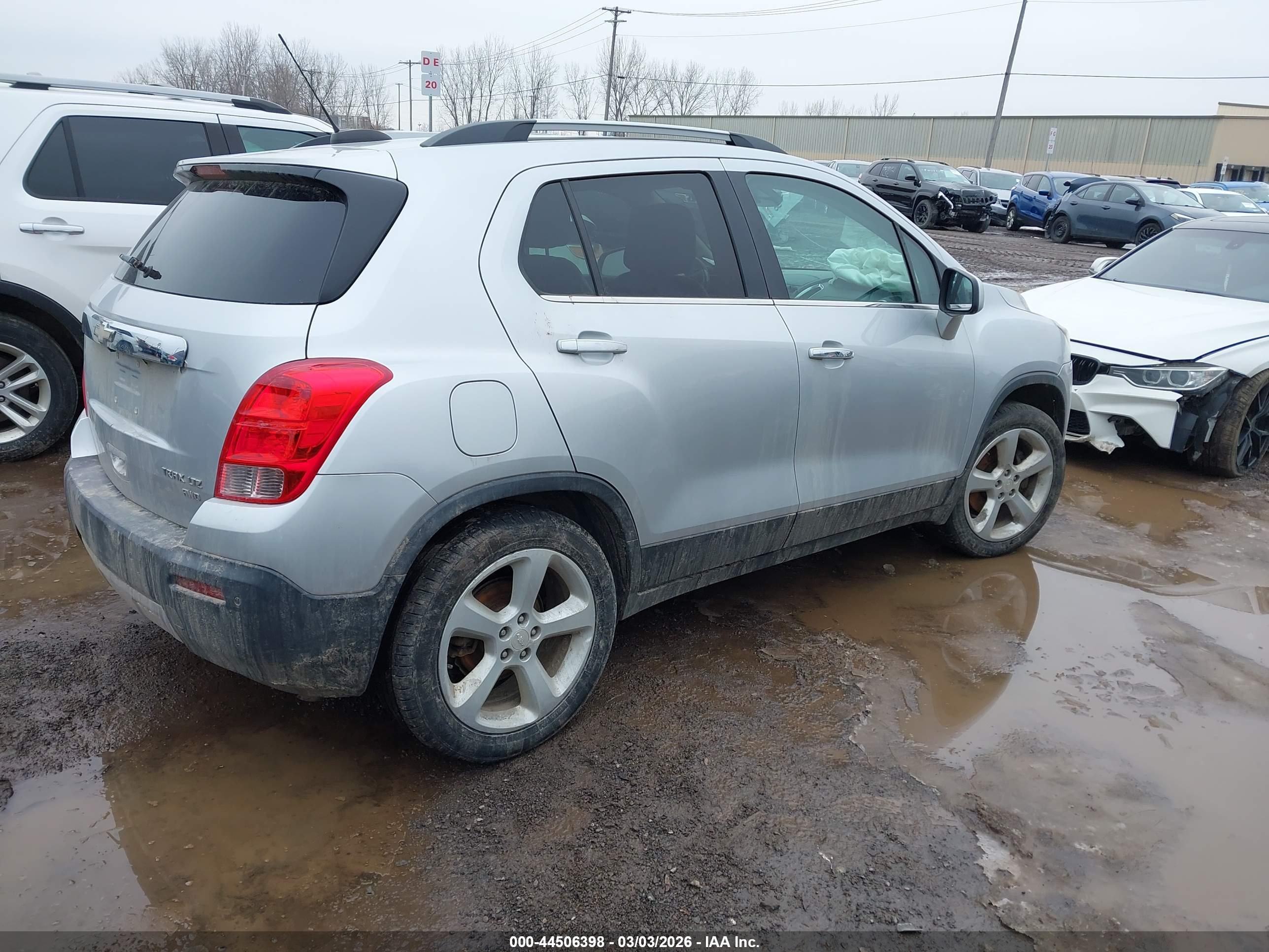 CHEVROLET TRAX image 4
