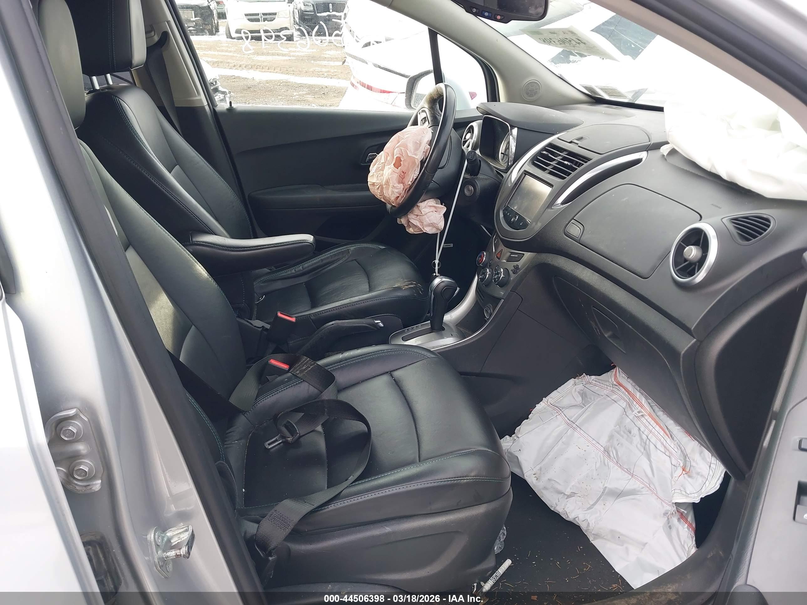 CHEVROLET TRAX image 5