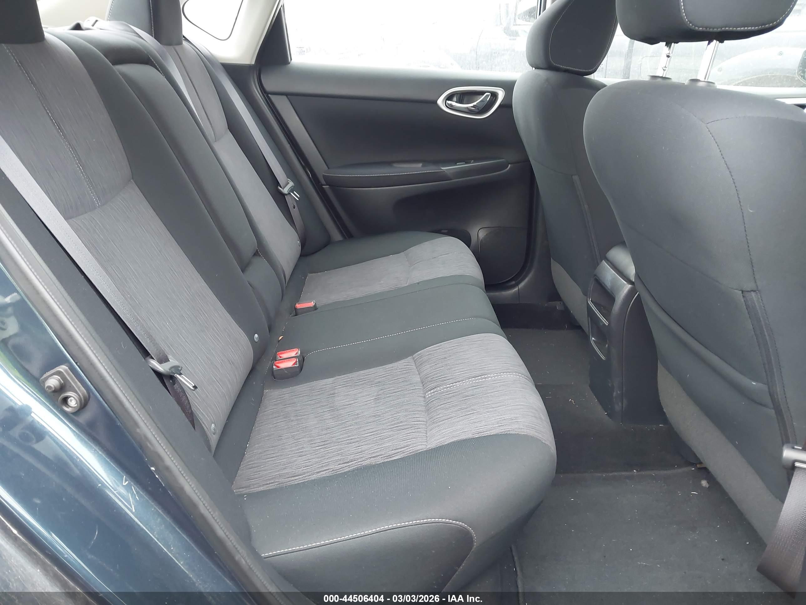 NISSAN SENTRA image 8