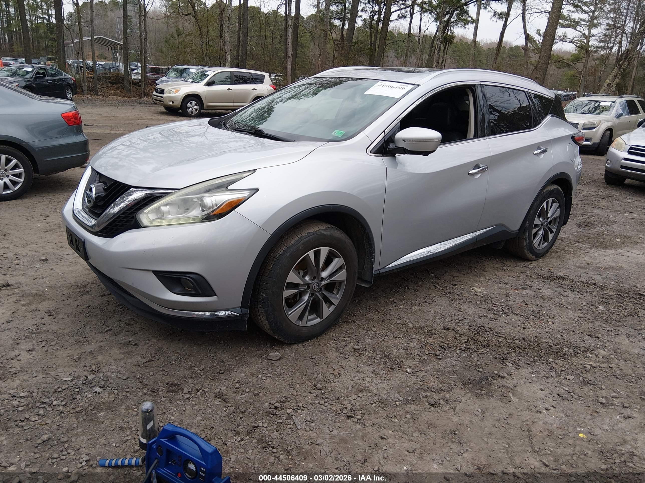 NISSAN MURANO image 2