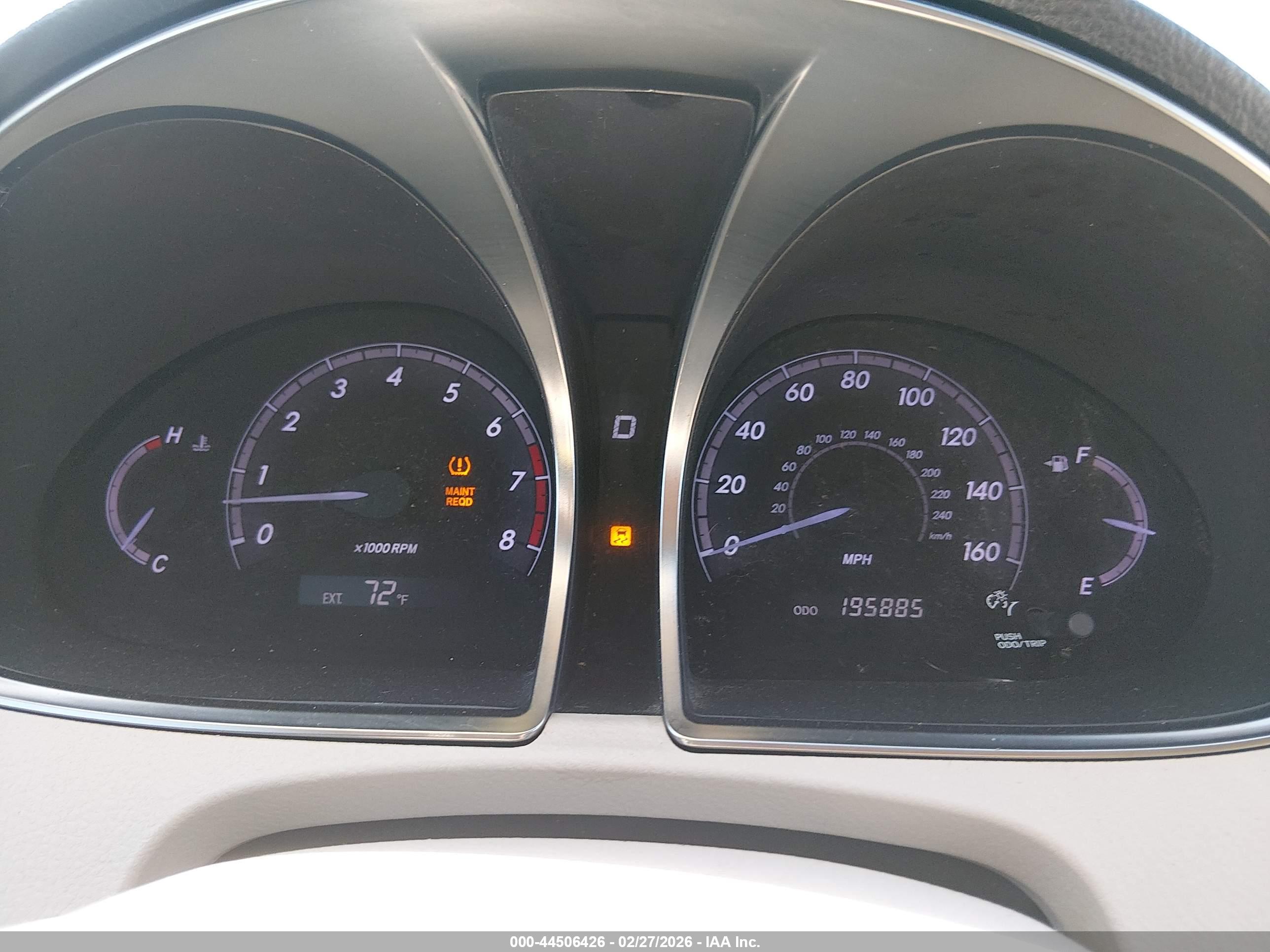 TOYOTA AVALON image 7