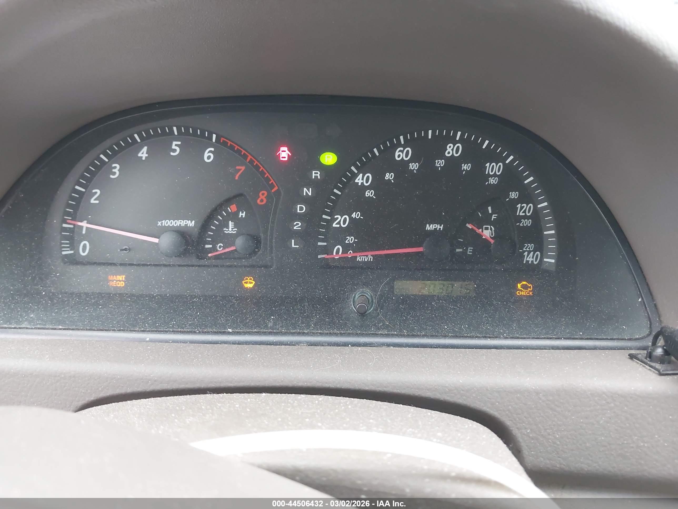 TOYOTA CAMRY image 7