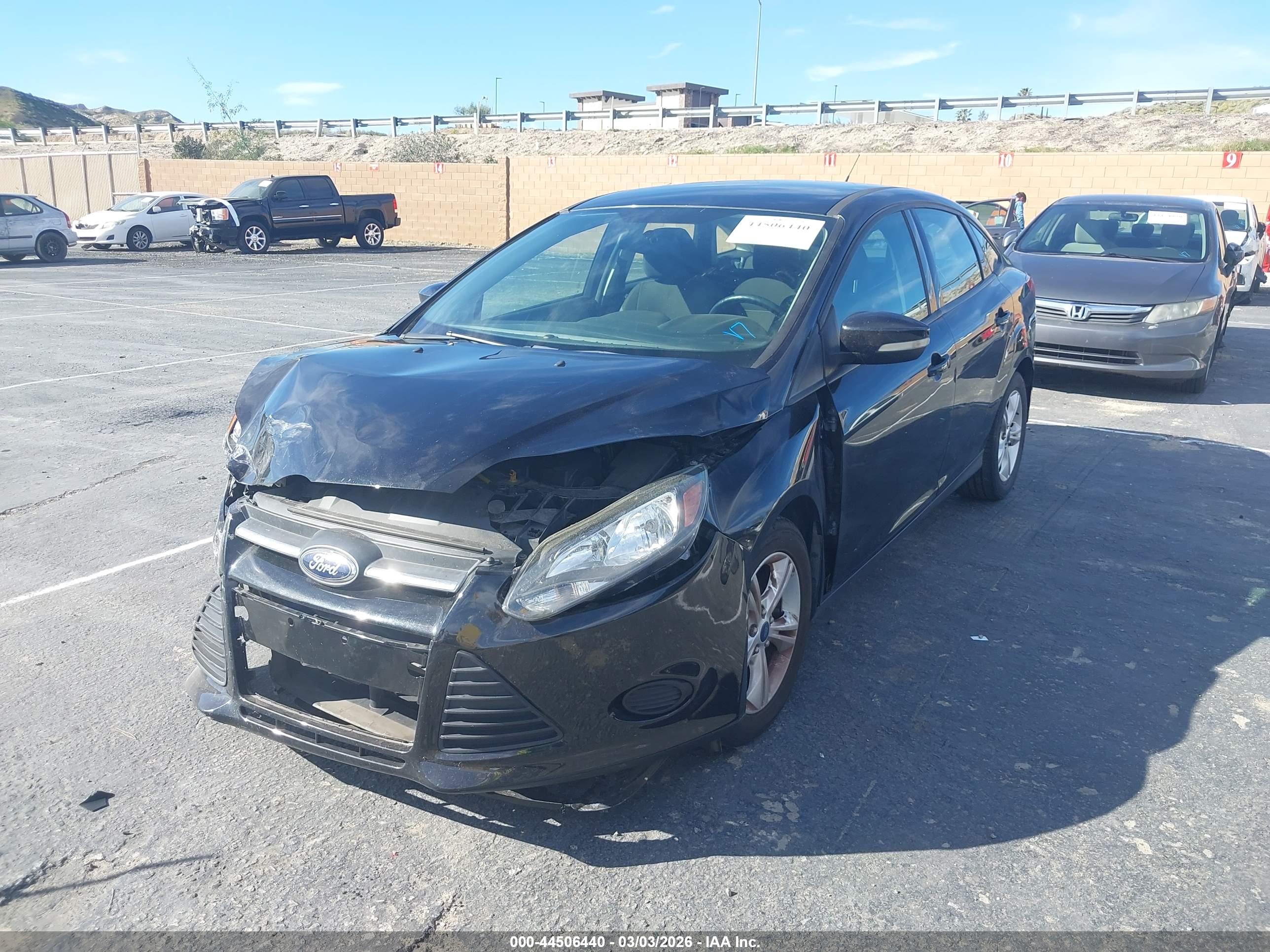 FORD FOCUS image 2
