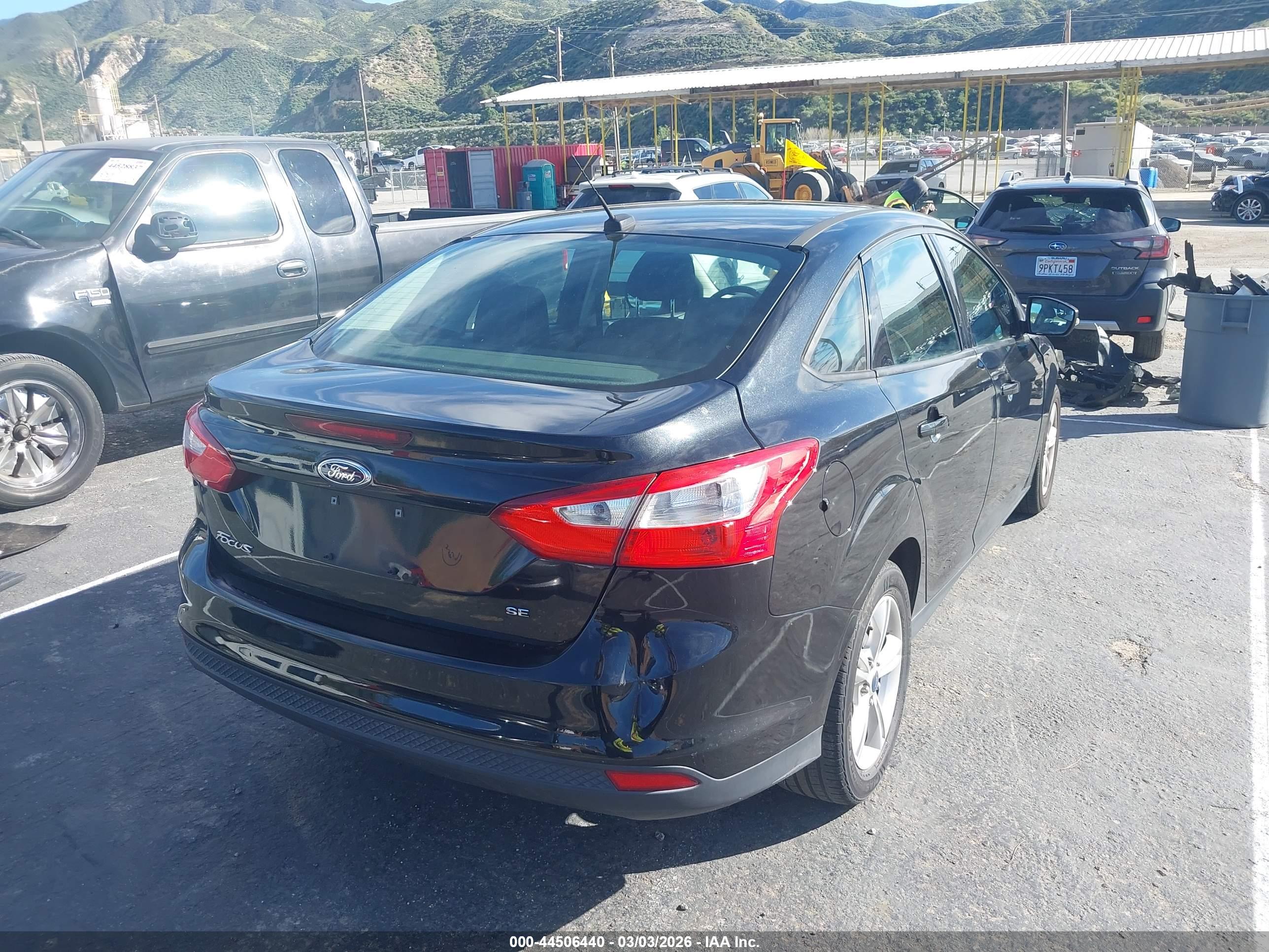 FORD FOCUS image 4