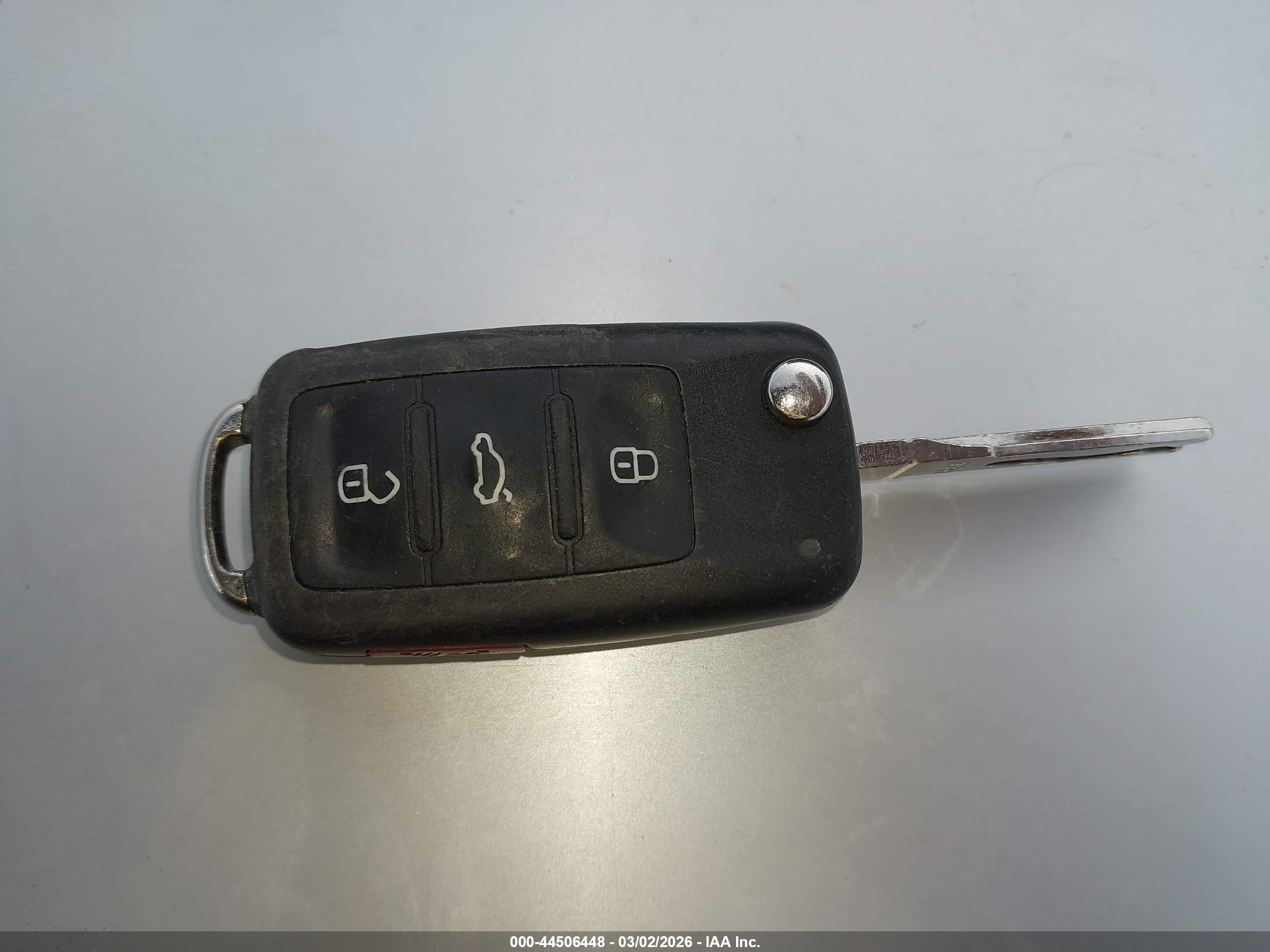 VOLKSWAGEN JETTA image 11