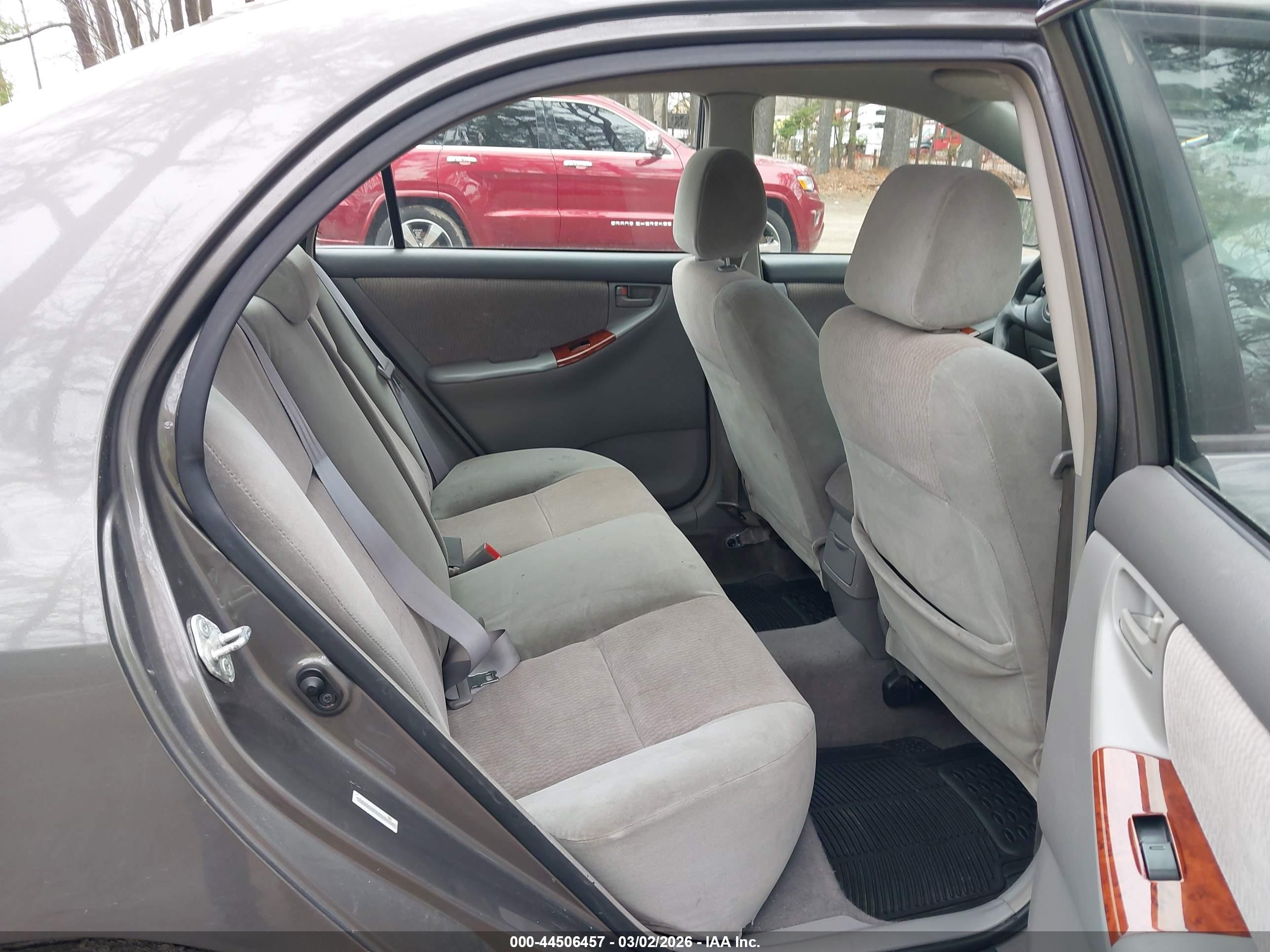 TOYOTA COROLLA image 8