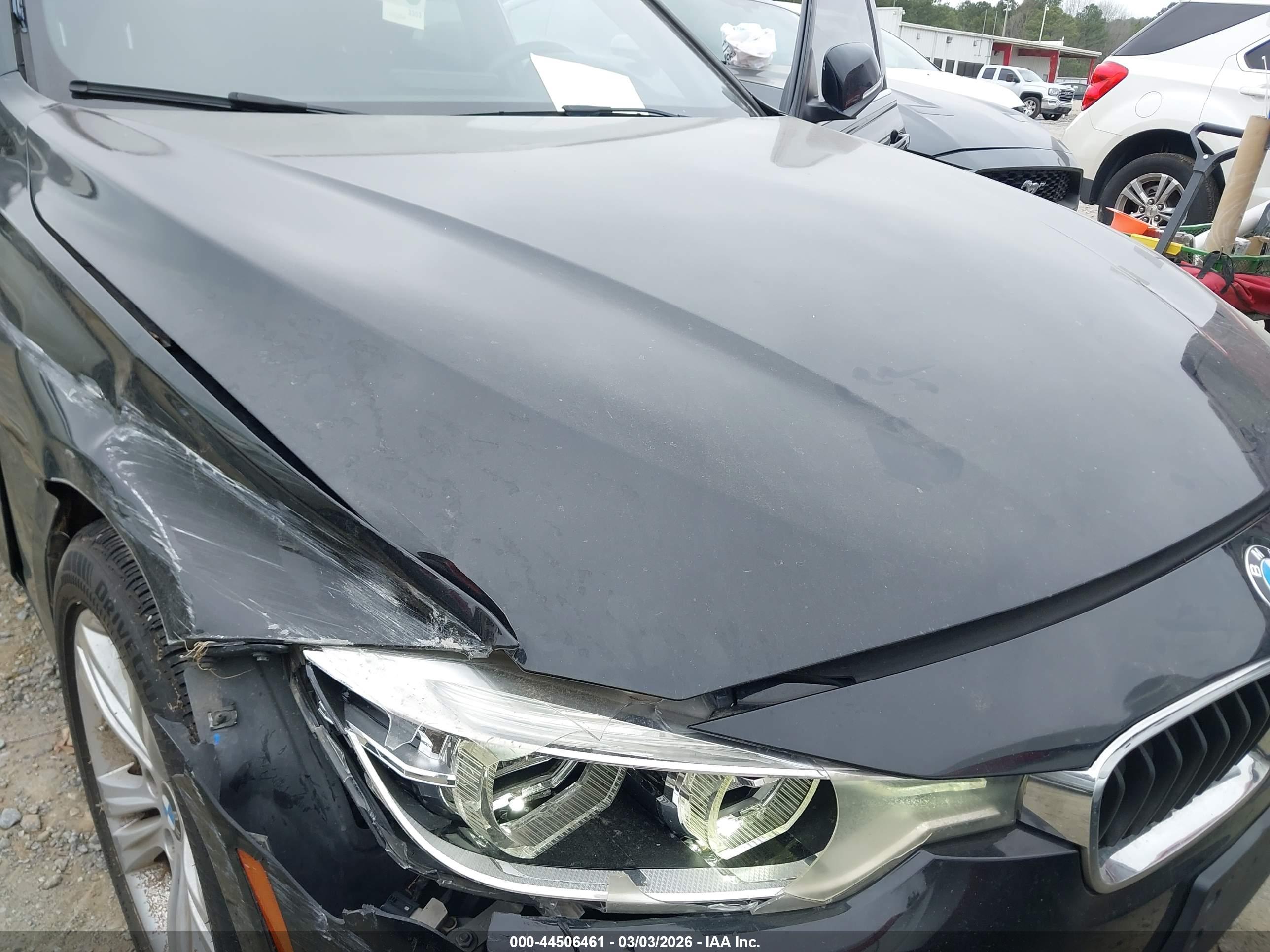BMW 330I image 10