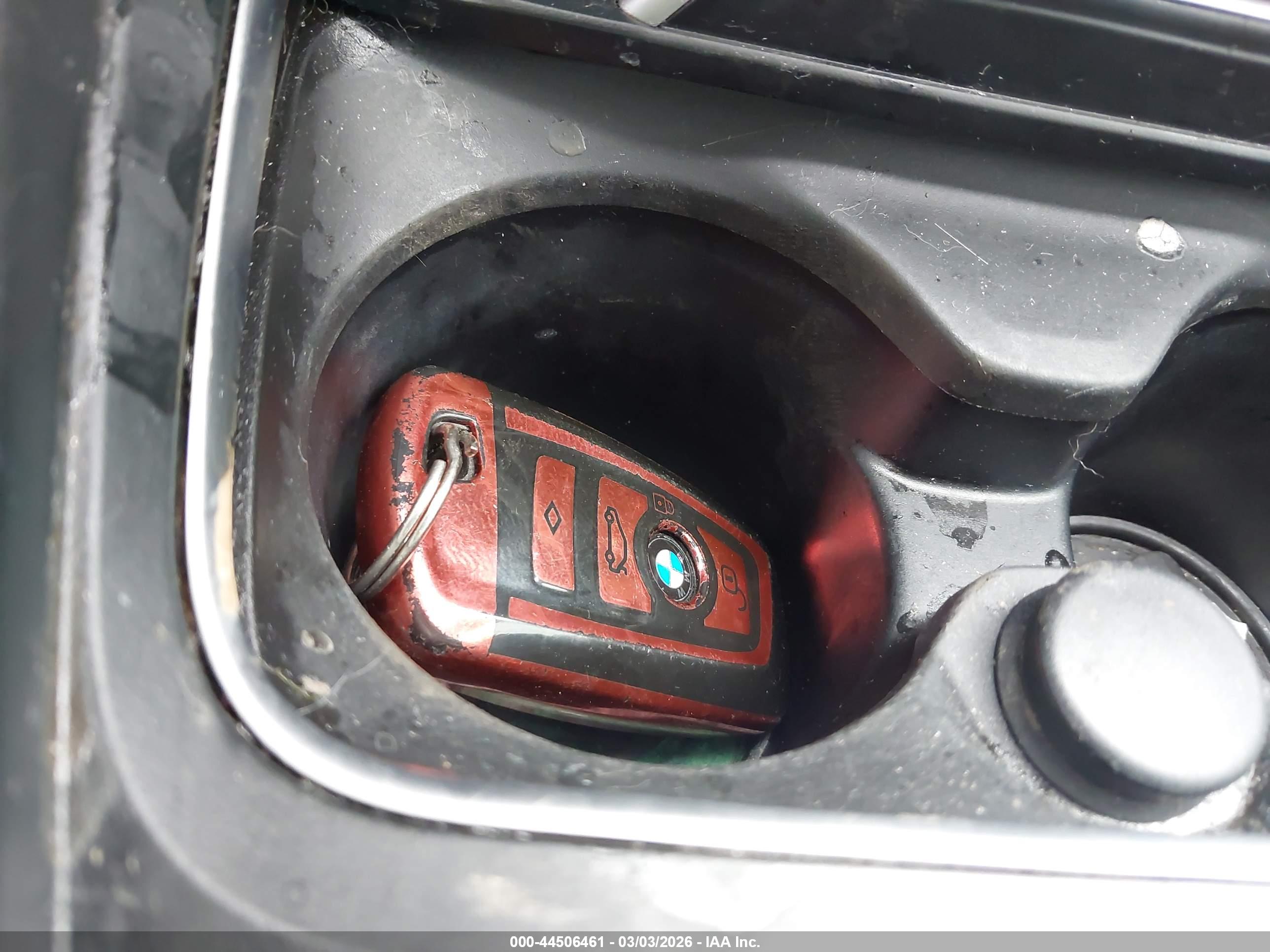 BMW 330I image 11