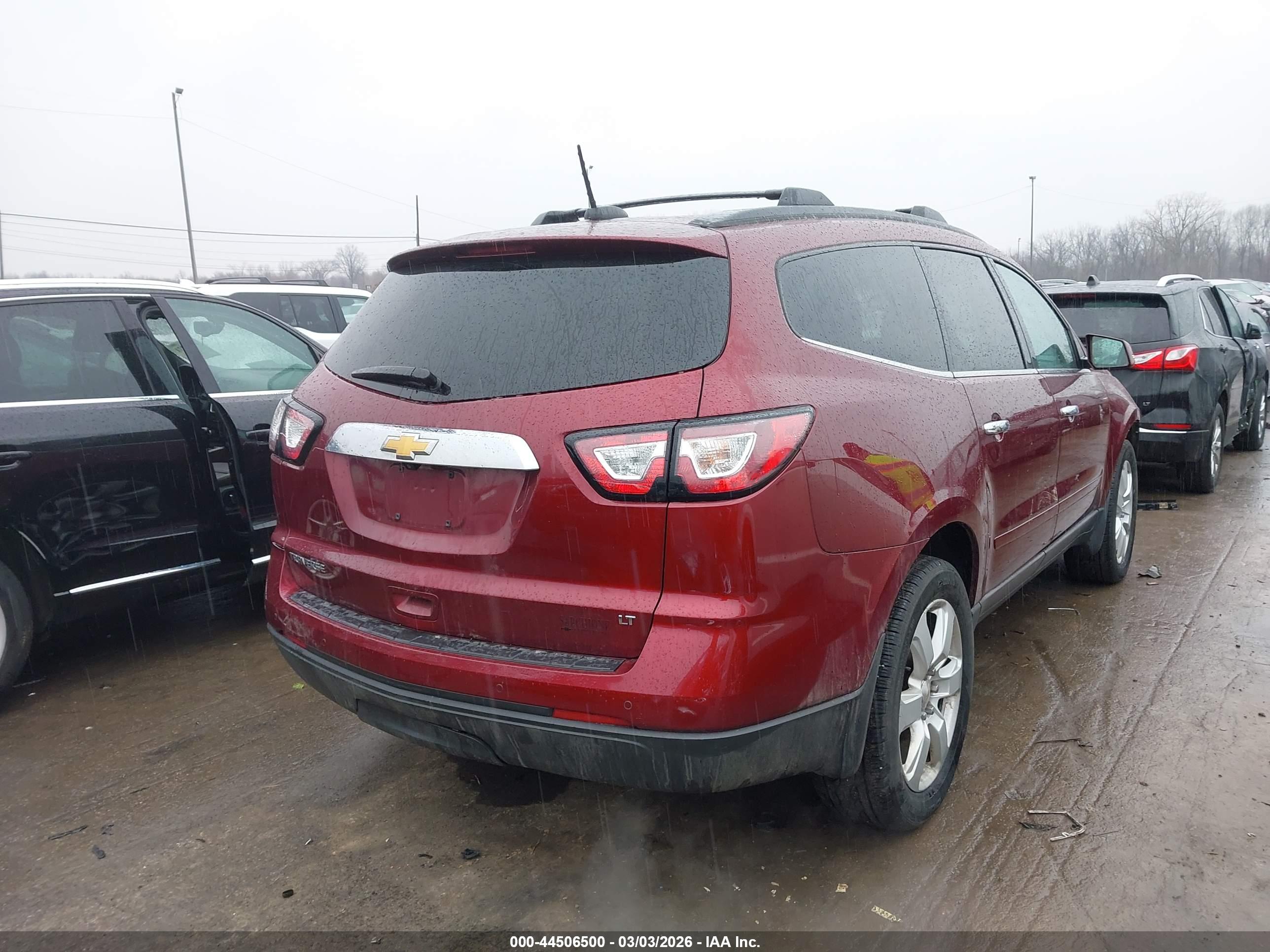 CHEVROLET TRAVERSE image 4