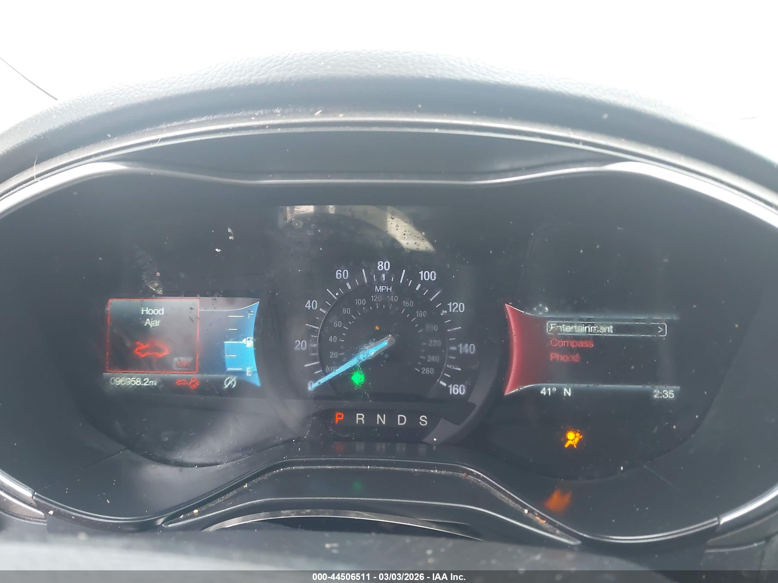 FORD FUSION image 7
