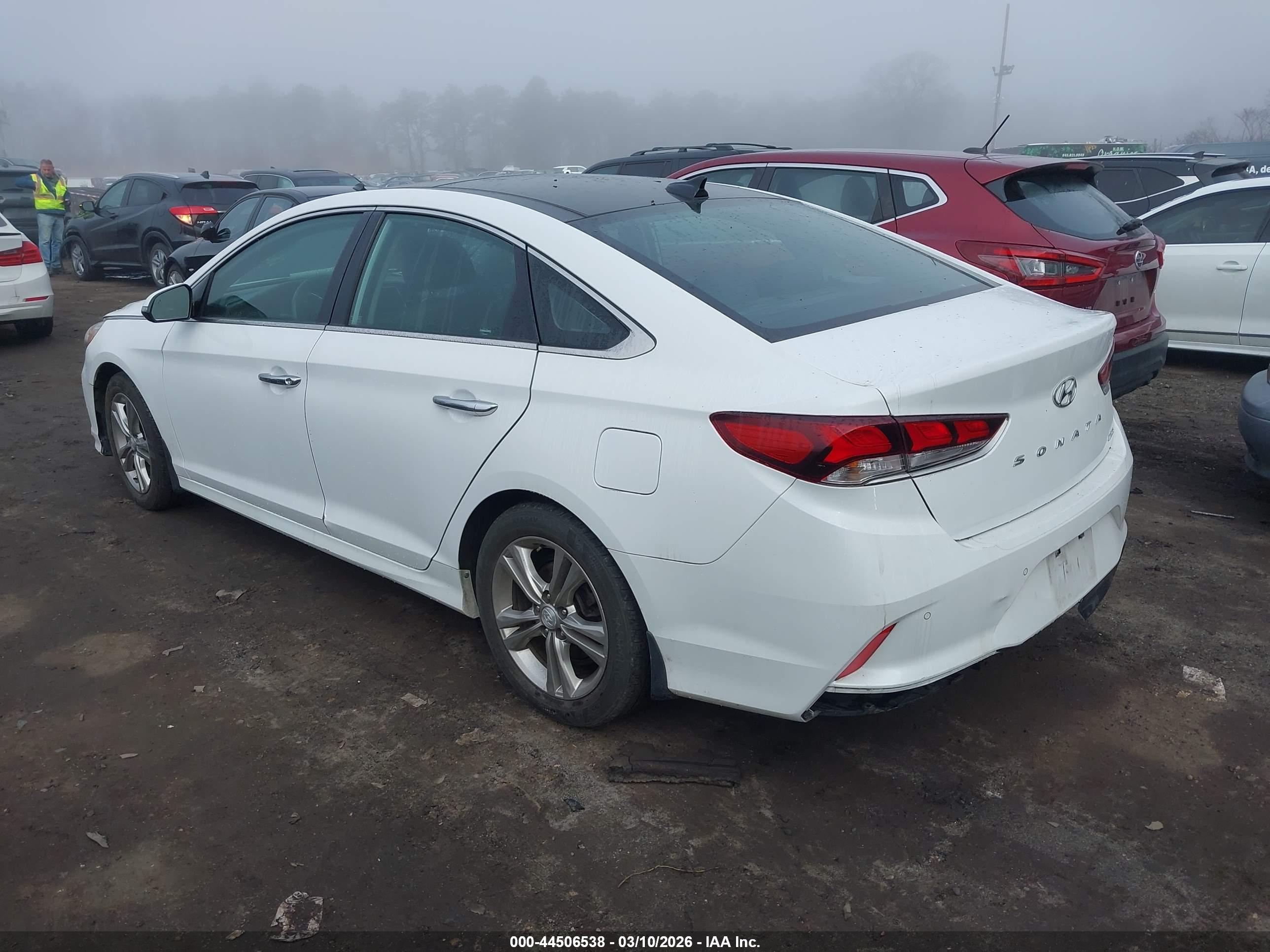 HYUNDAI SONATA image 3