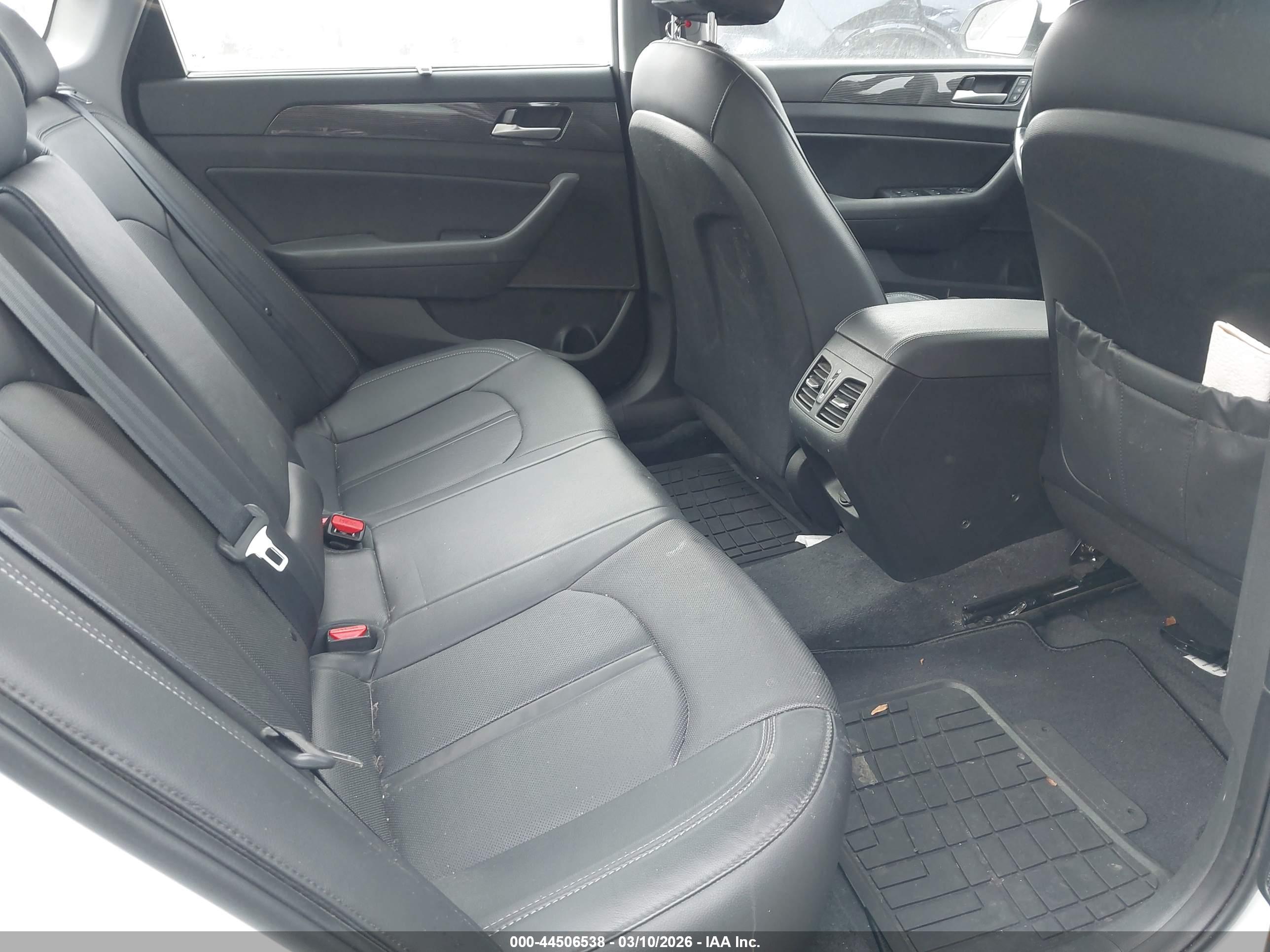 HYUNDAI SONATA image 8