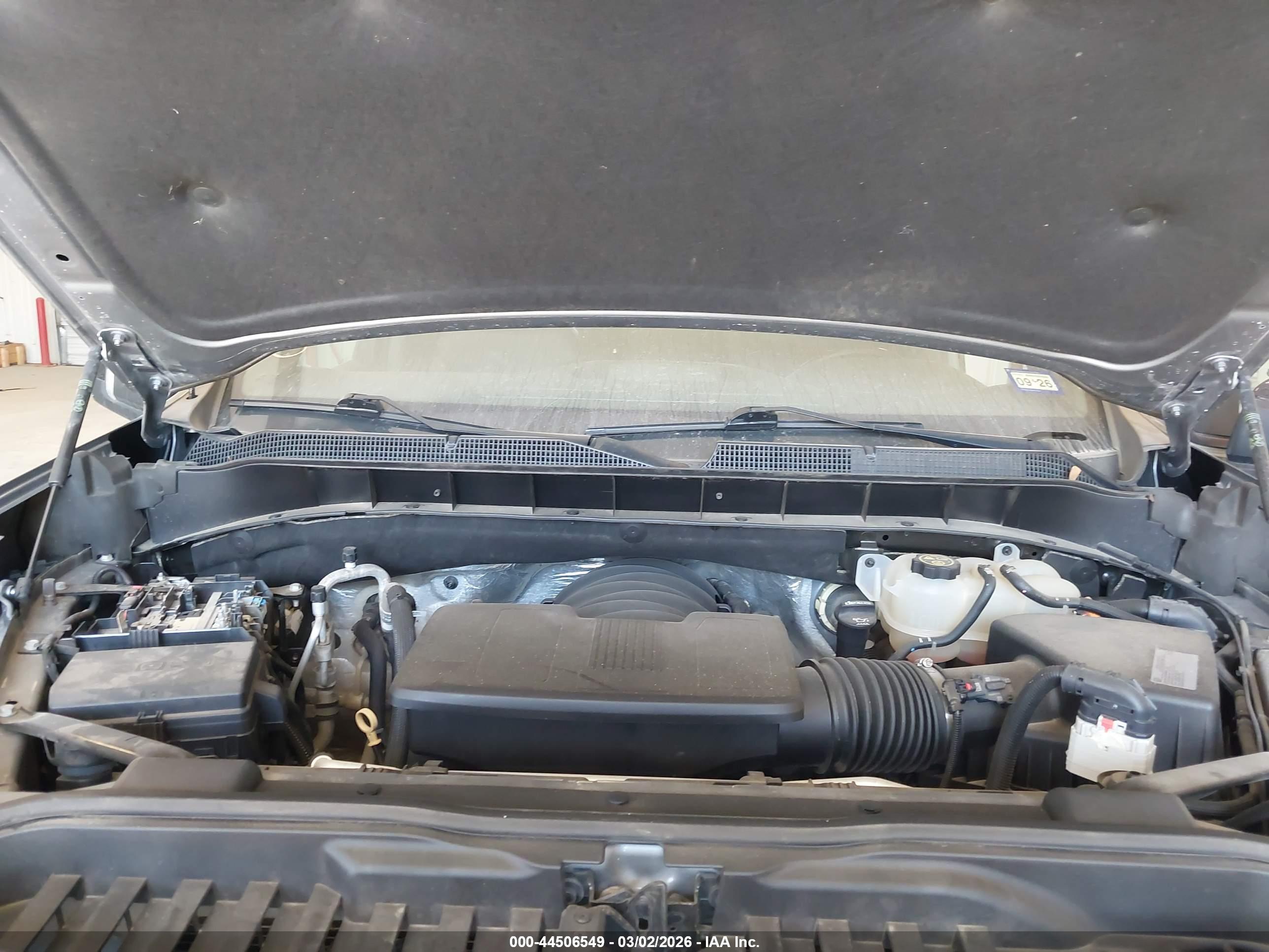 CHEVROLET SILVERADO image 10