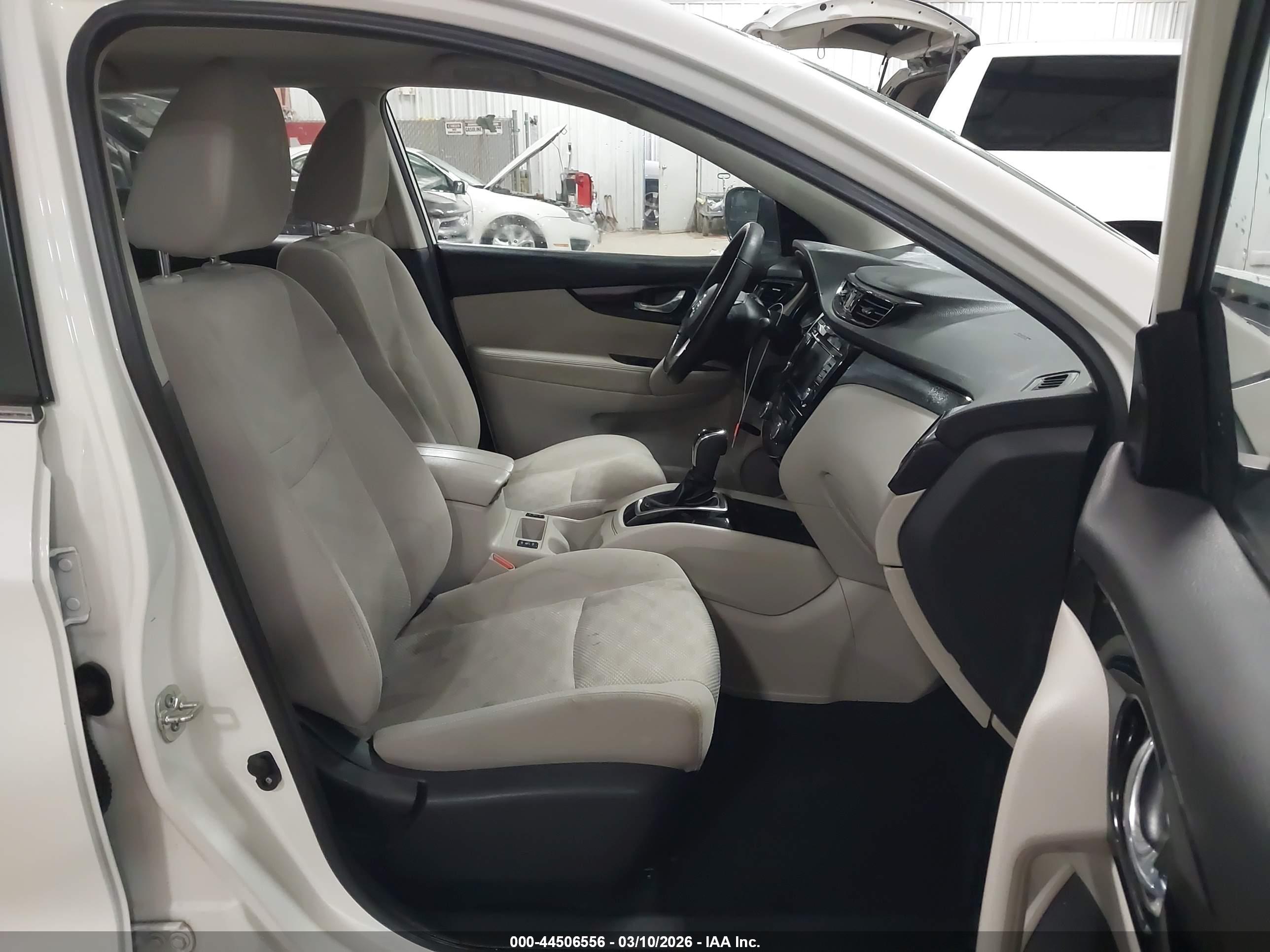 NISSAN ROGUE image 5