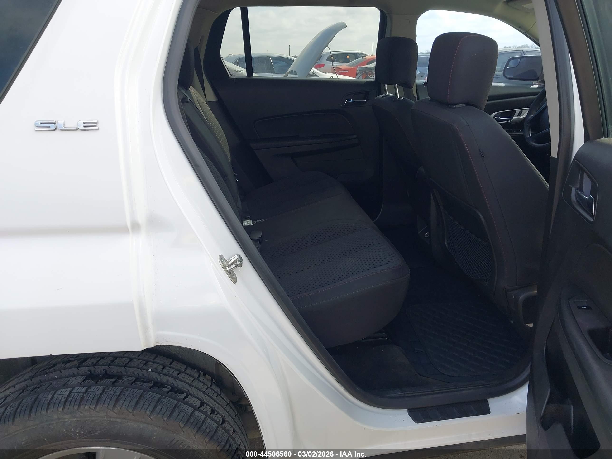 GMC TERRAIN image 8