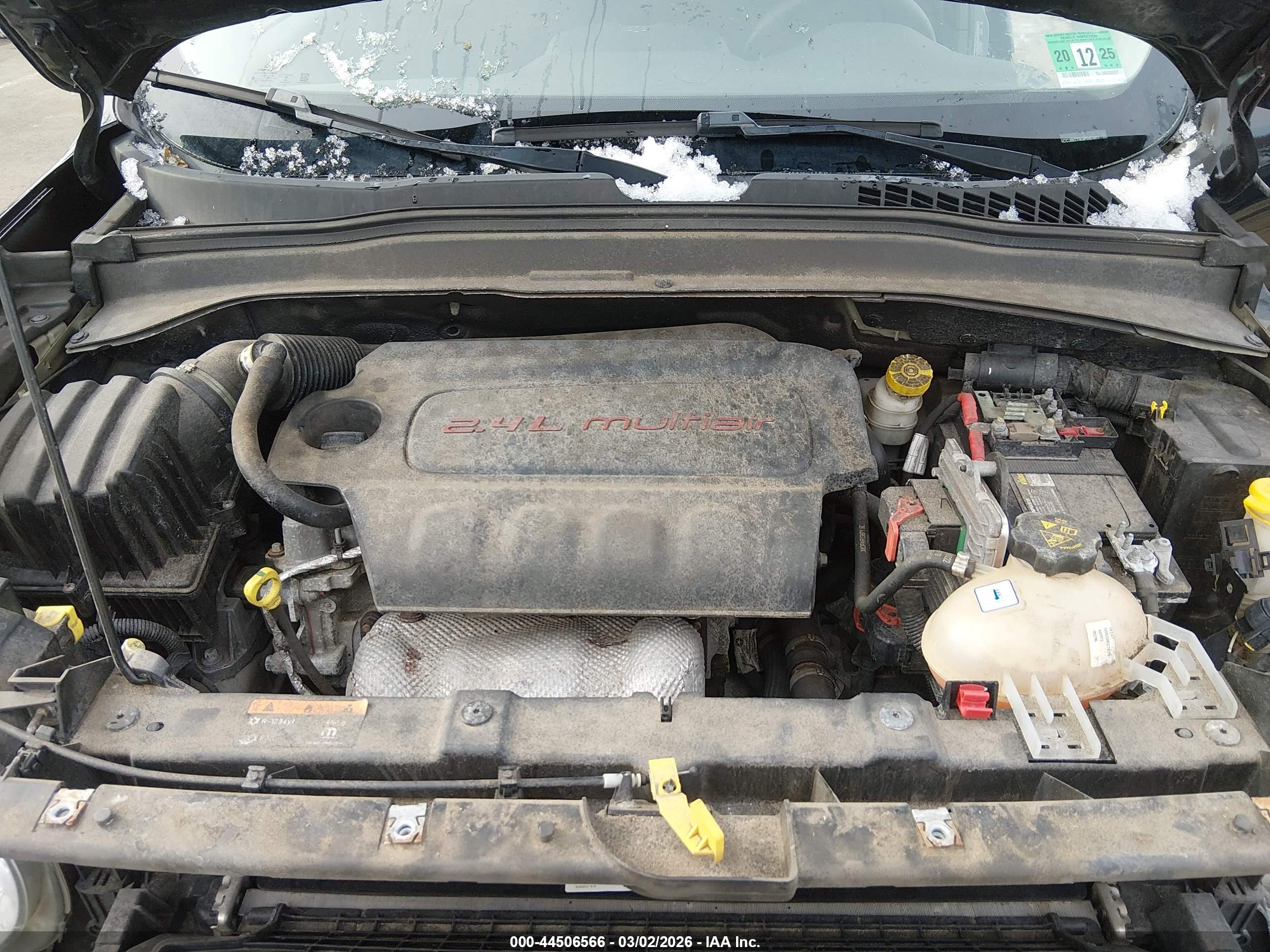JEEP RENEGADE image 10