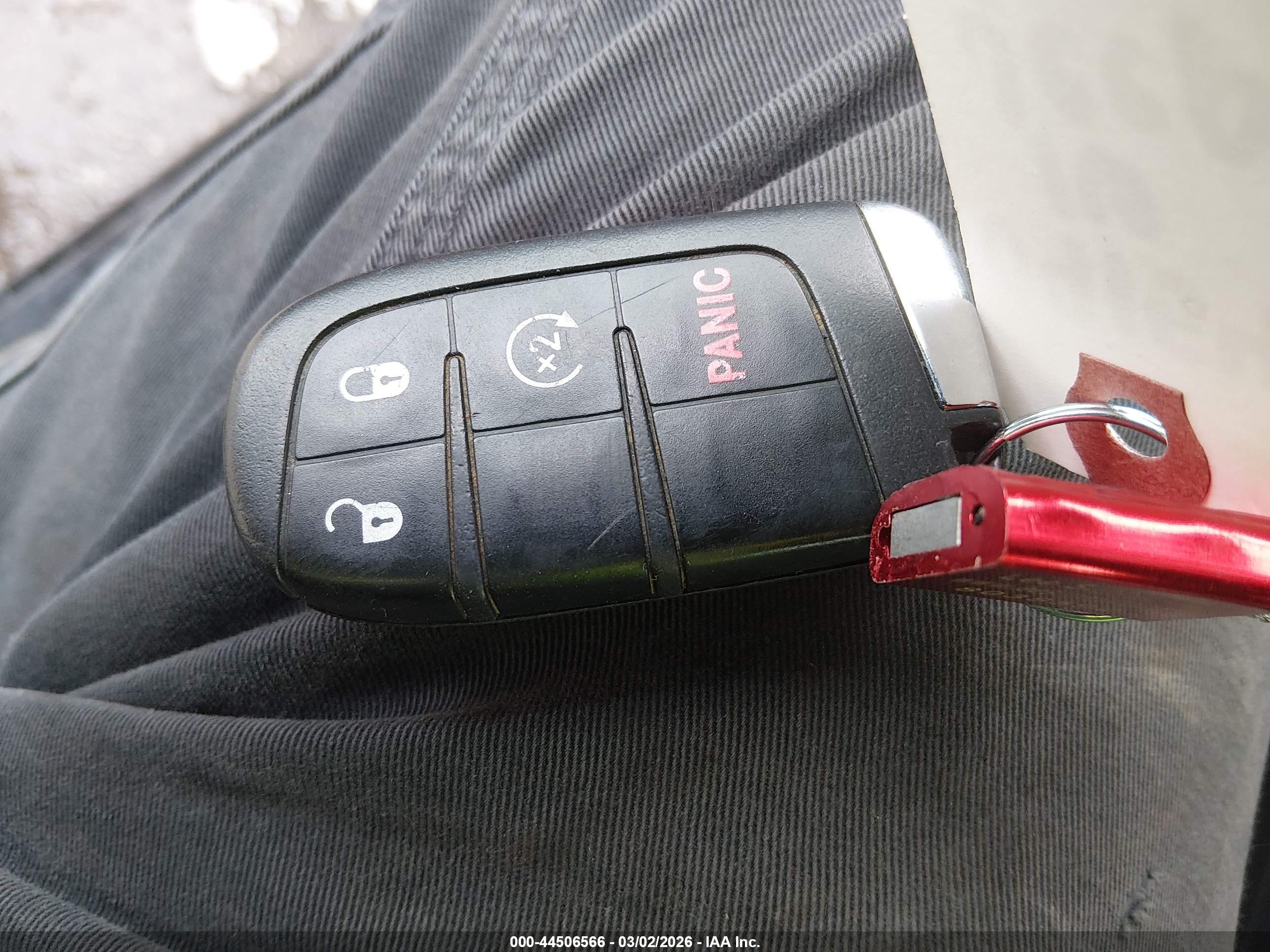 JEEP RENEGADE image 11